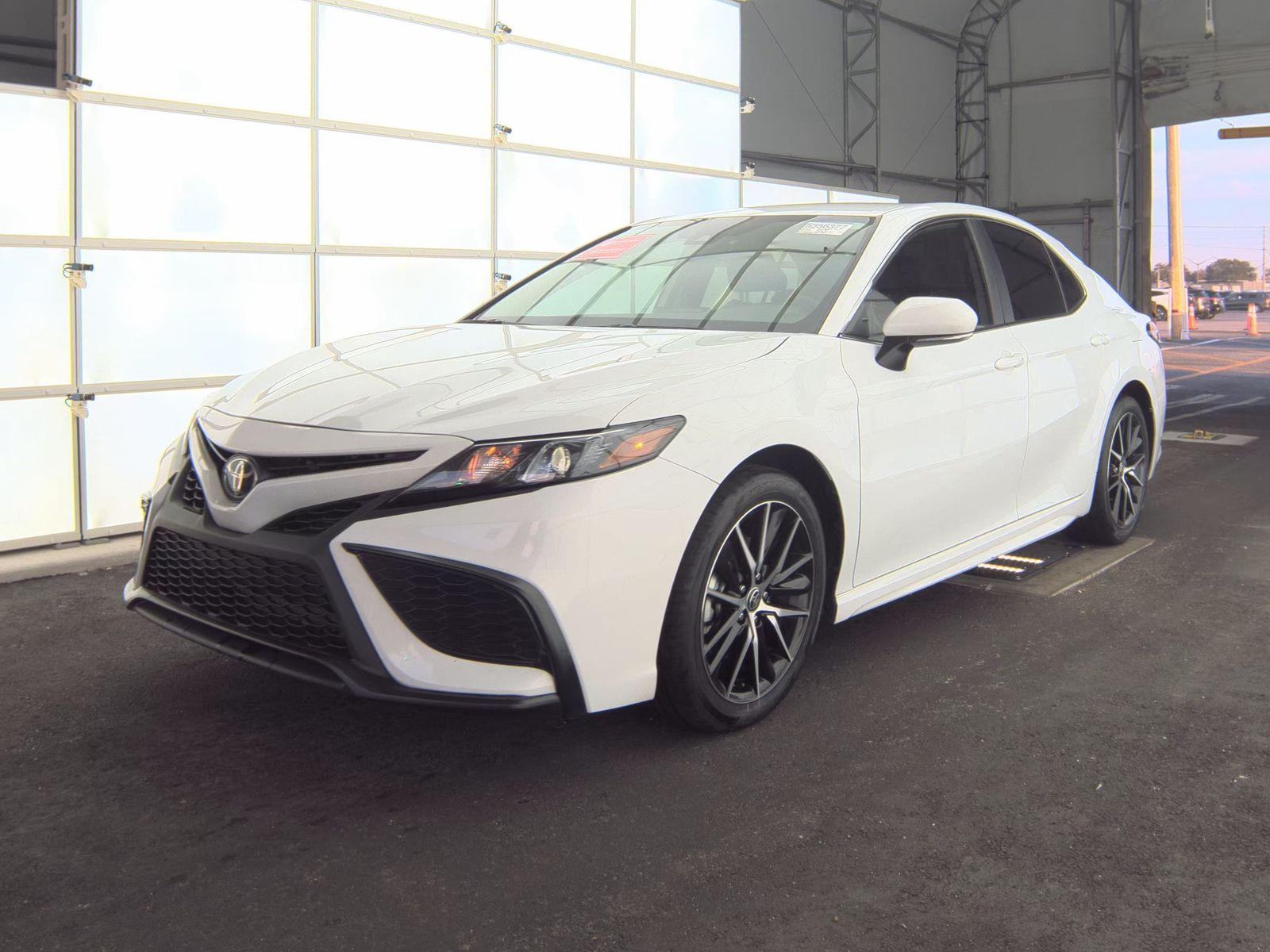 2024 Toyota Camry SE FWD