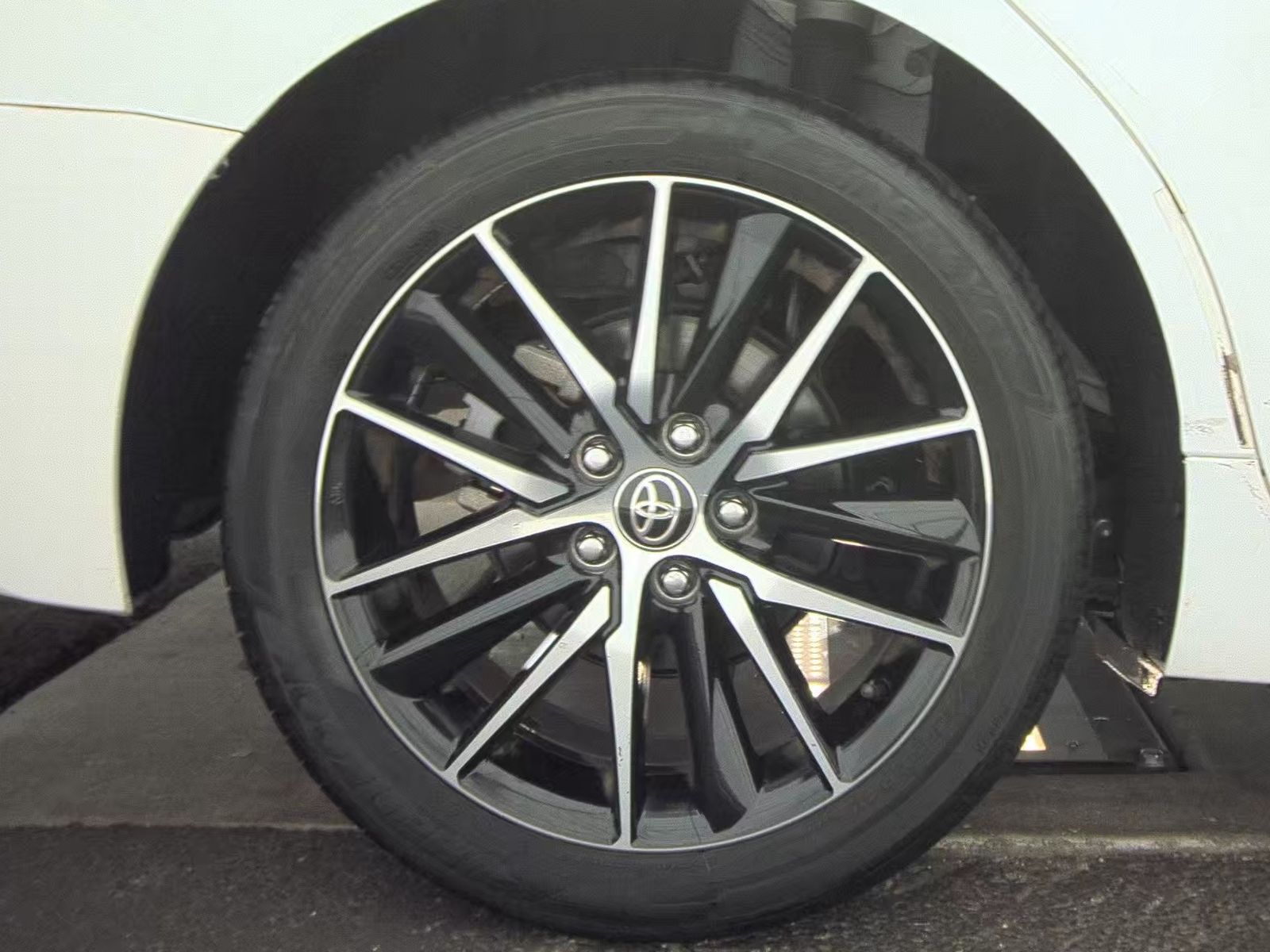 2024 Toyota Camry SE FWD
