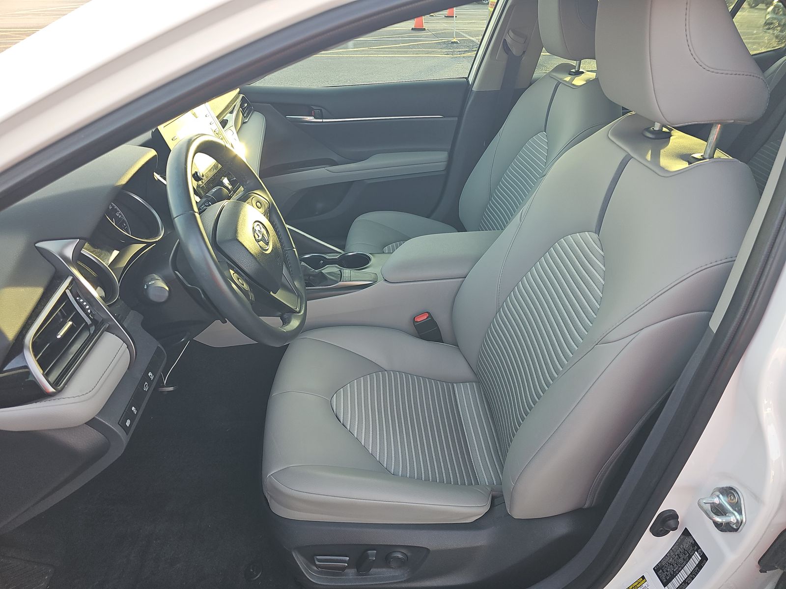 2024 Toyota Camry SE FWD
