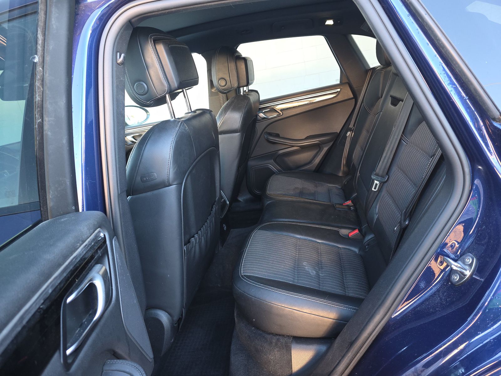 2023 Porsche Macan T AWD