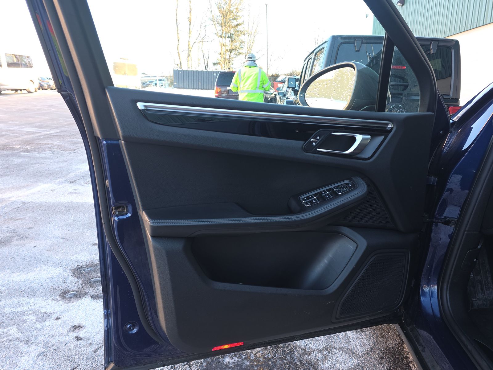 2023 Porsche Macan T AWD