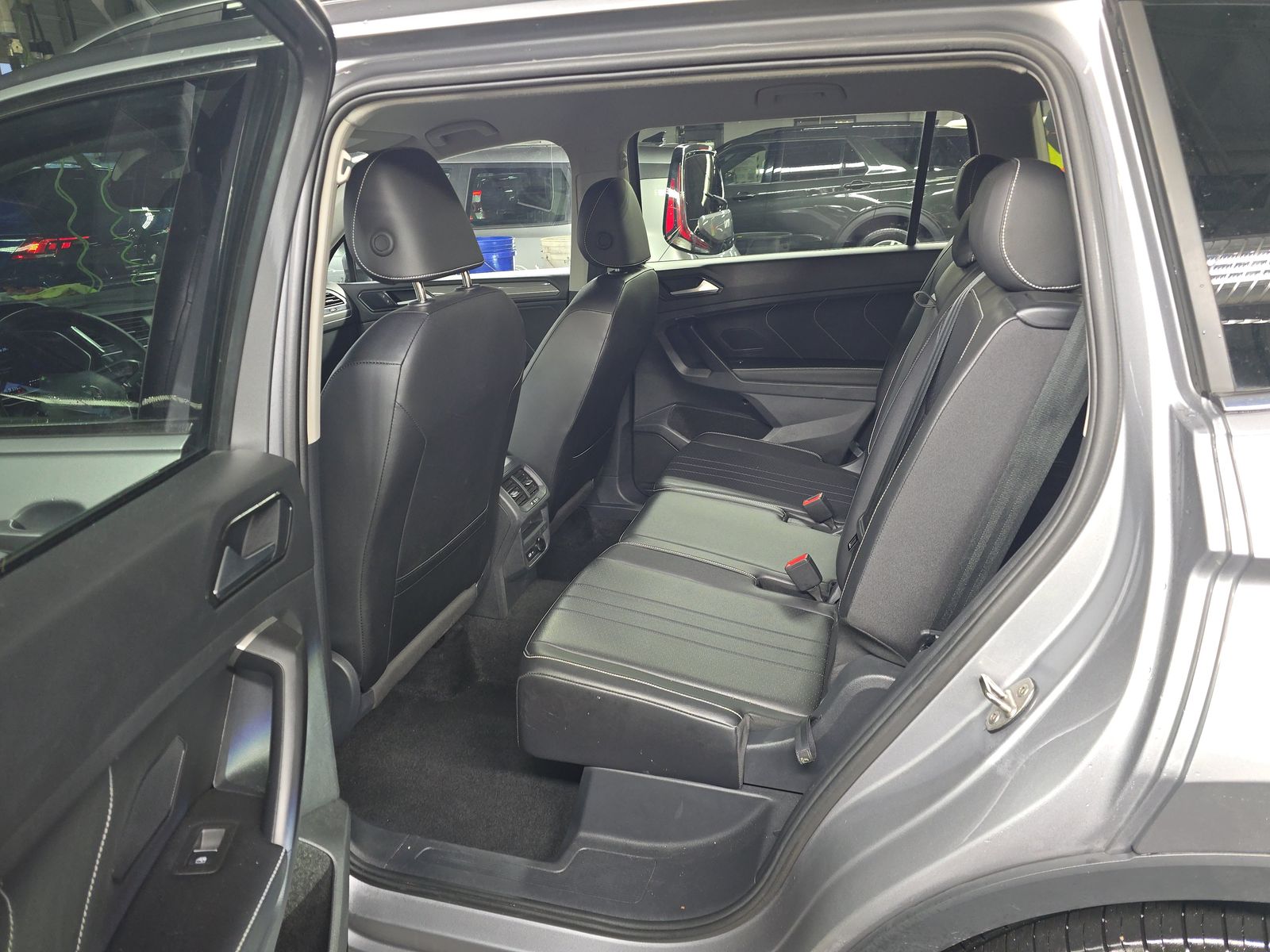 2024 Volkswagen Tiguan 2.0T SE FWD