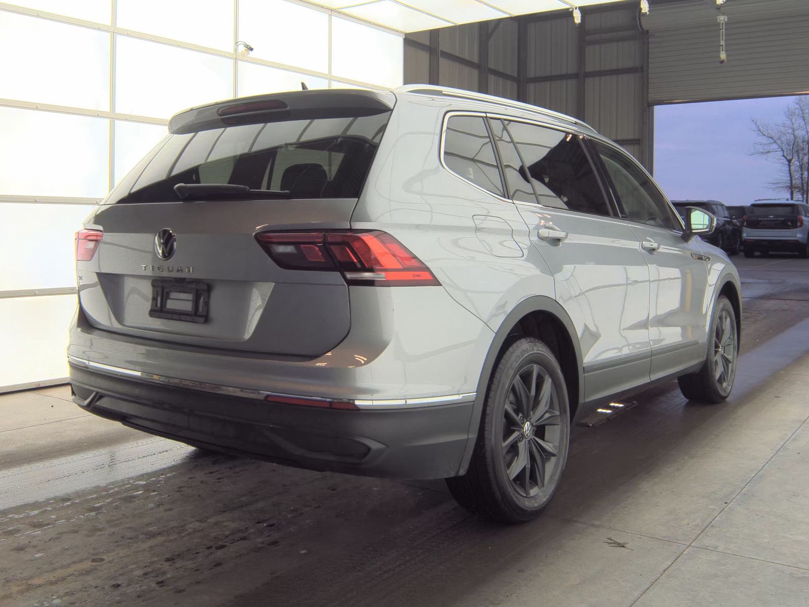 2024 Volkswagen Tiguan 2.0T SE FWD