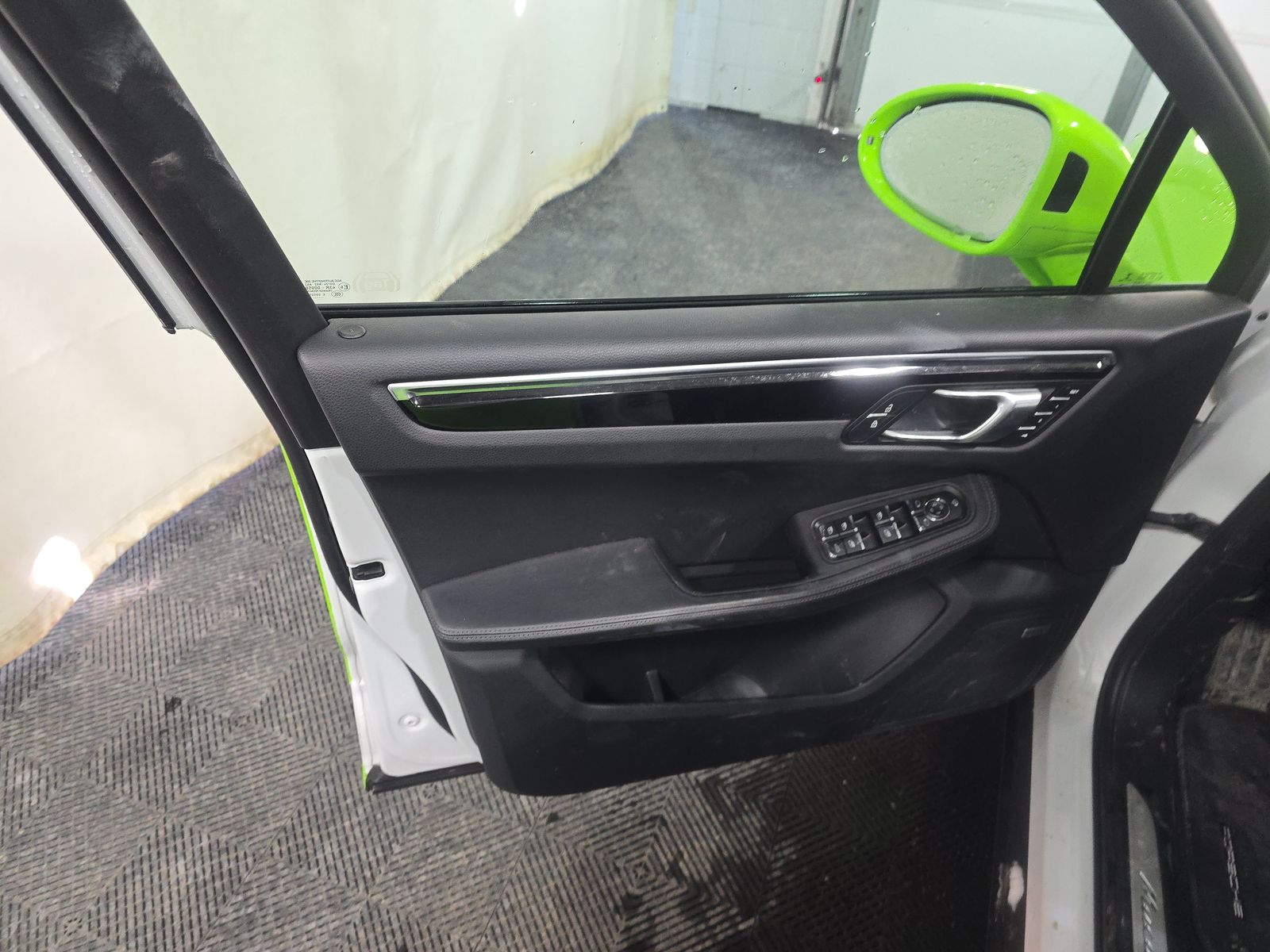 2022 Porsche Macan S AWD