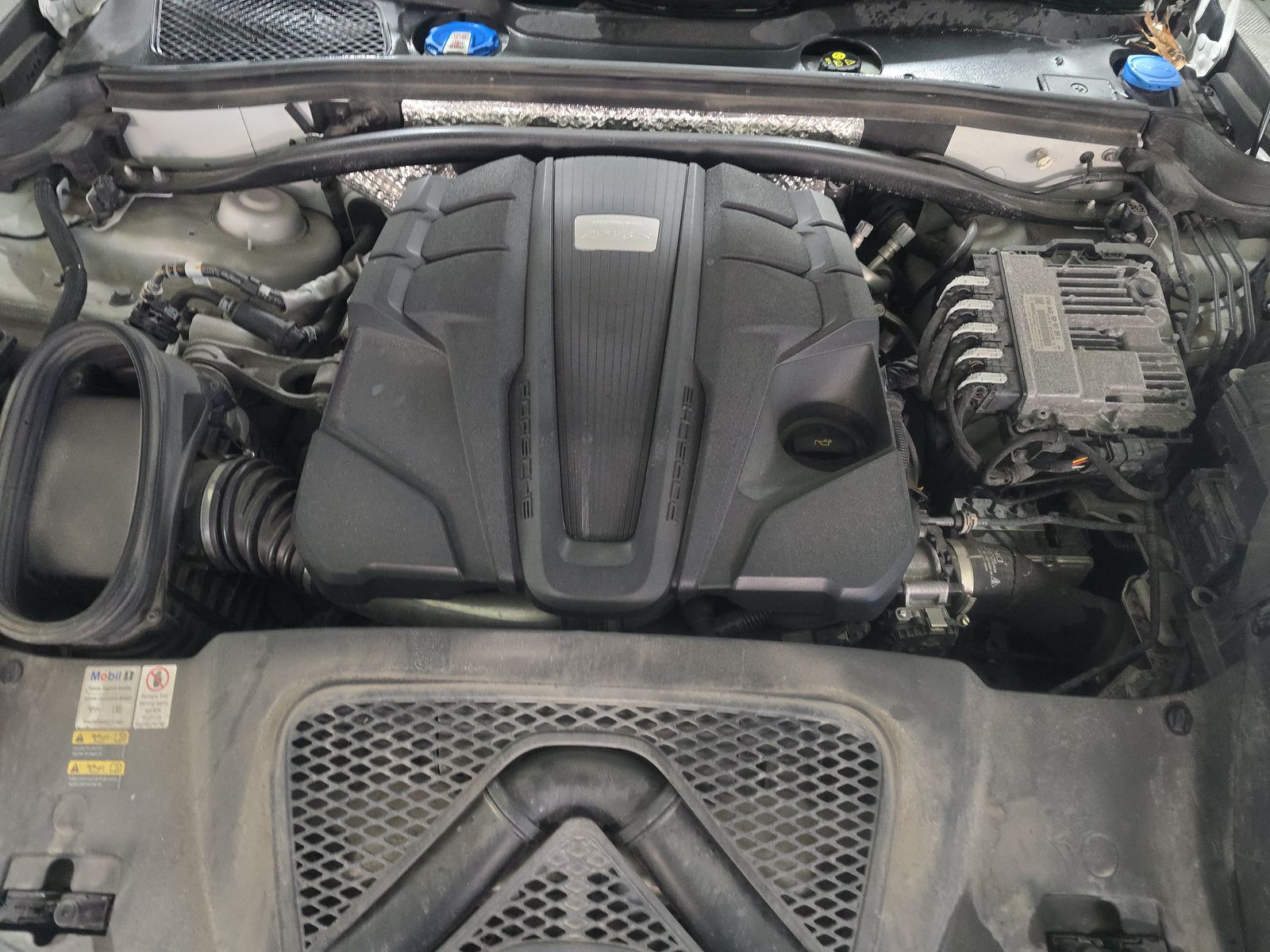 2022 Porsche Macan S AWD