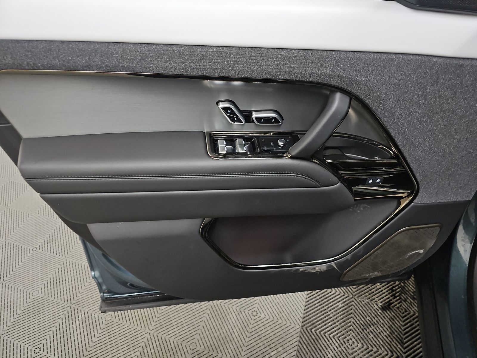 2025 Land Rover Range Rover Sport Dynamic SE AWD