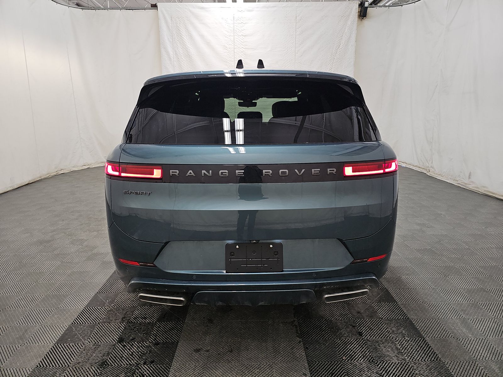 2025 Land Rover Range Rover Sport Dynamic SE AWD