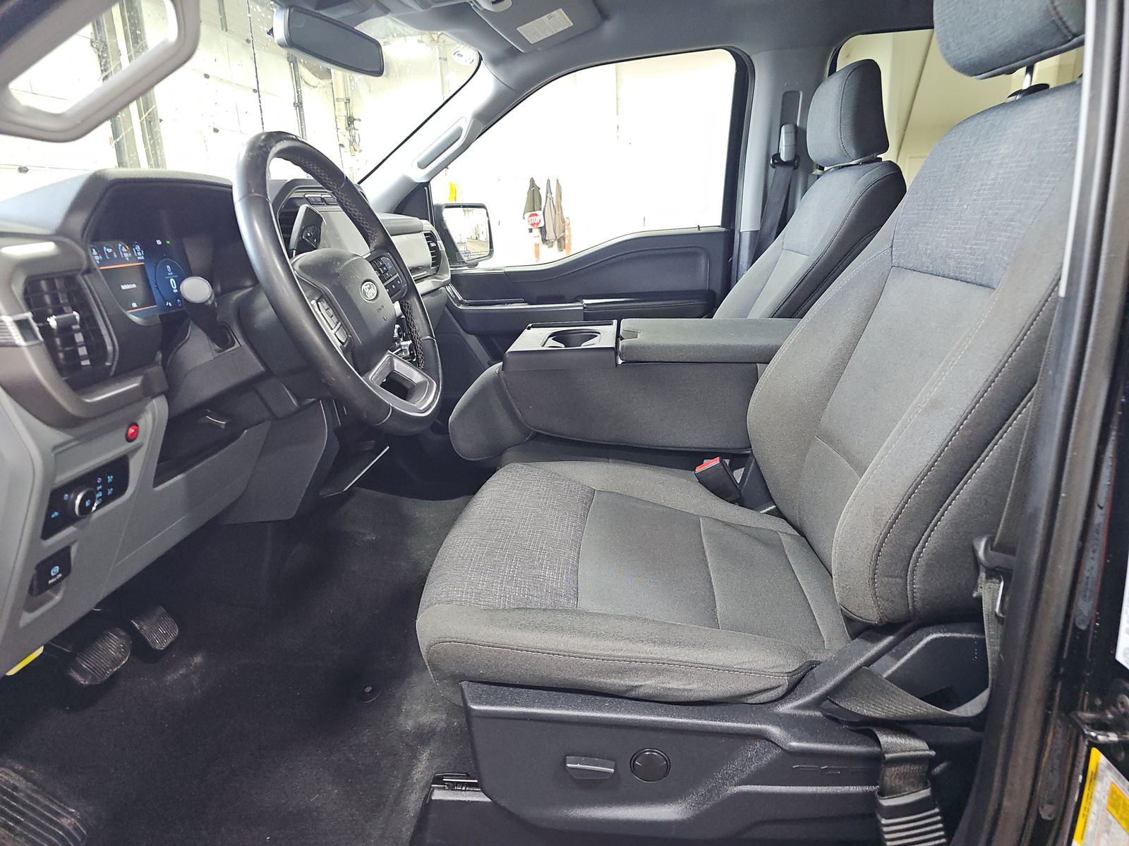 2024 Ford F-150 XLT AWD