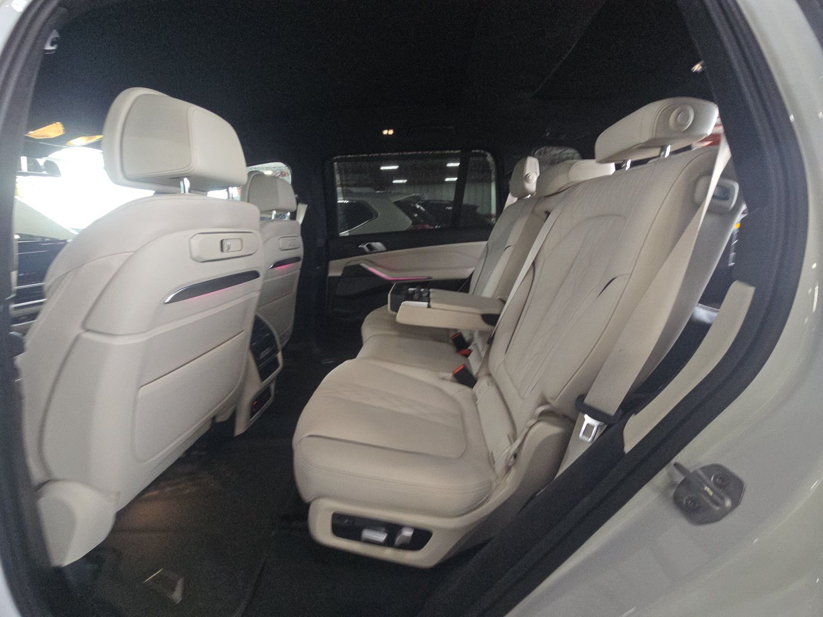 2024 BMW X7 M60i AWD