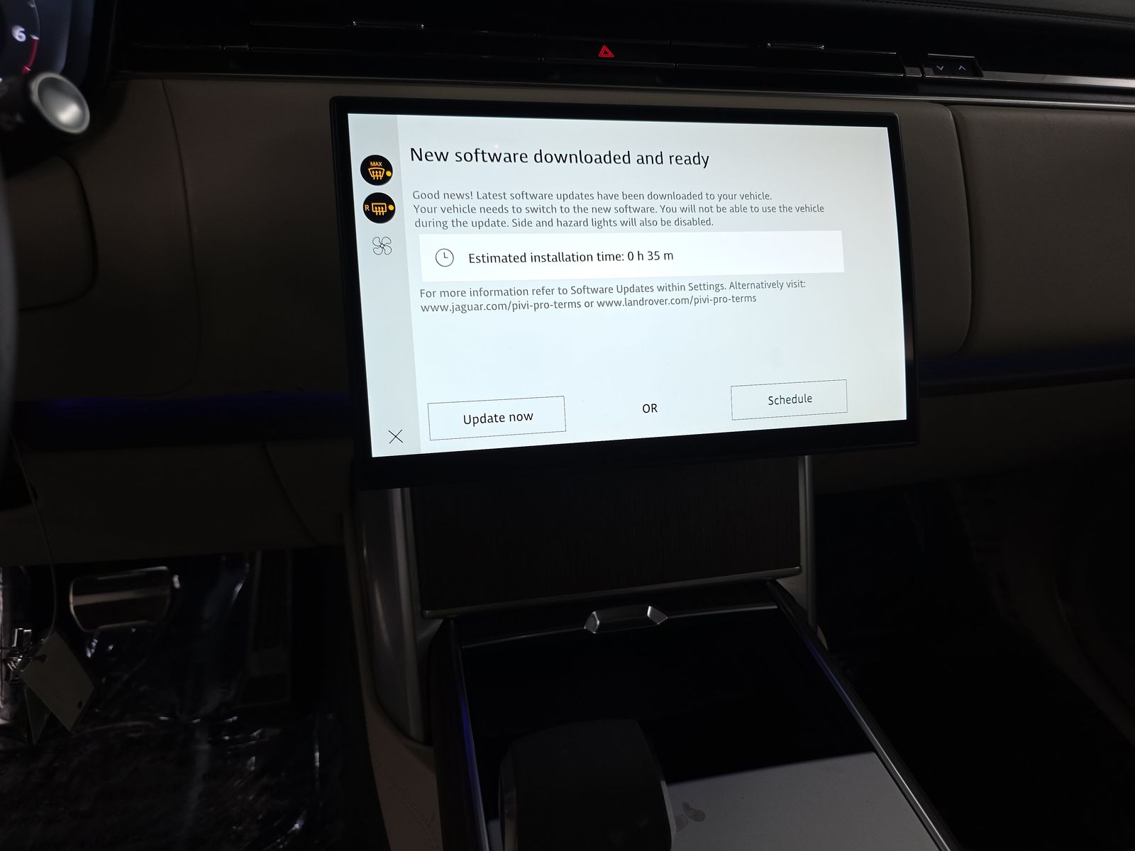 2024 Land Rover Range Rover SE AWD