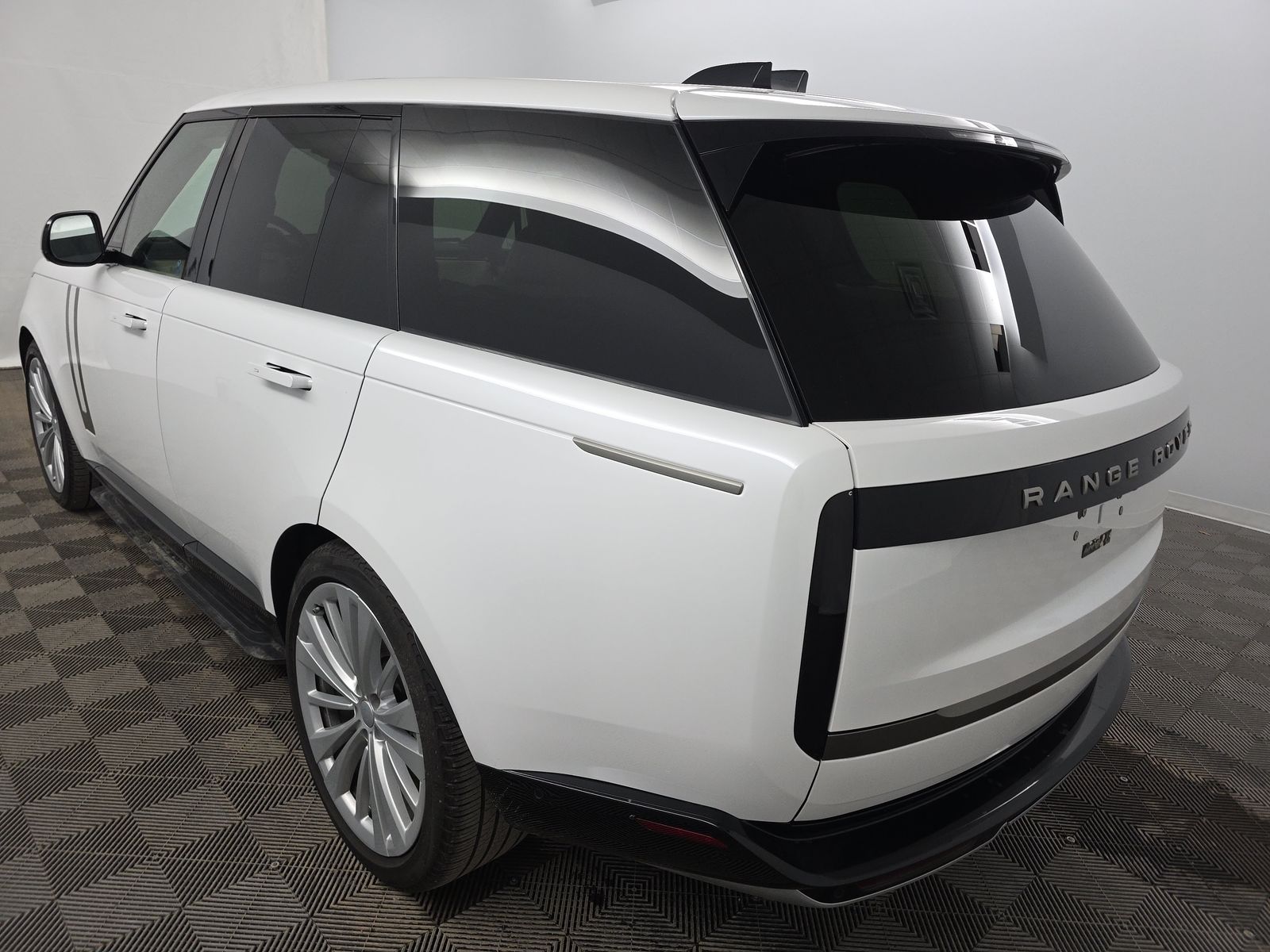 2024 Land Rover Range Rover SE AWD