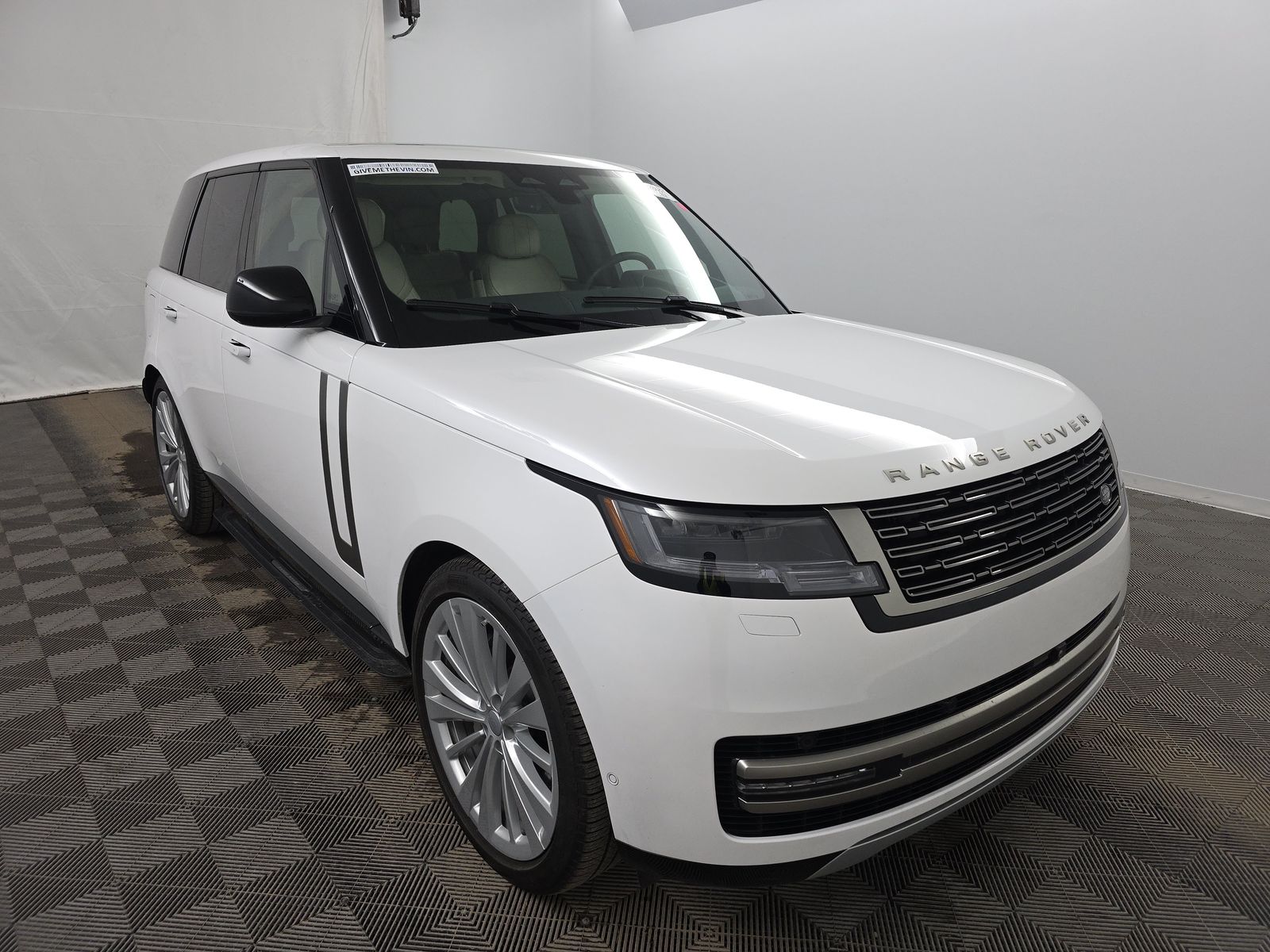 2024 Land Rover Range Rover SE AWD