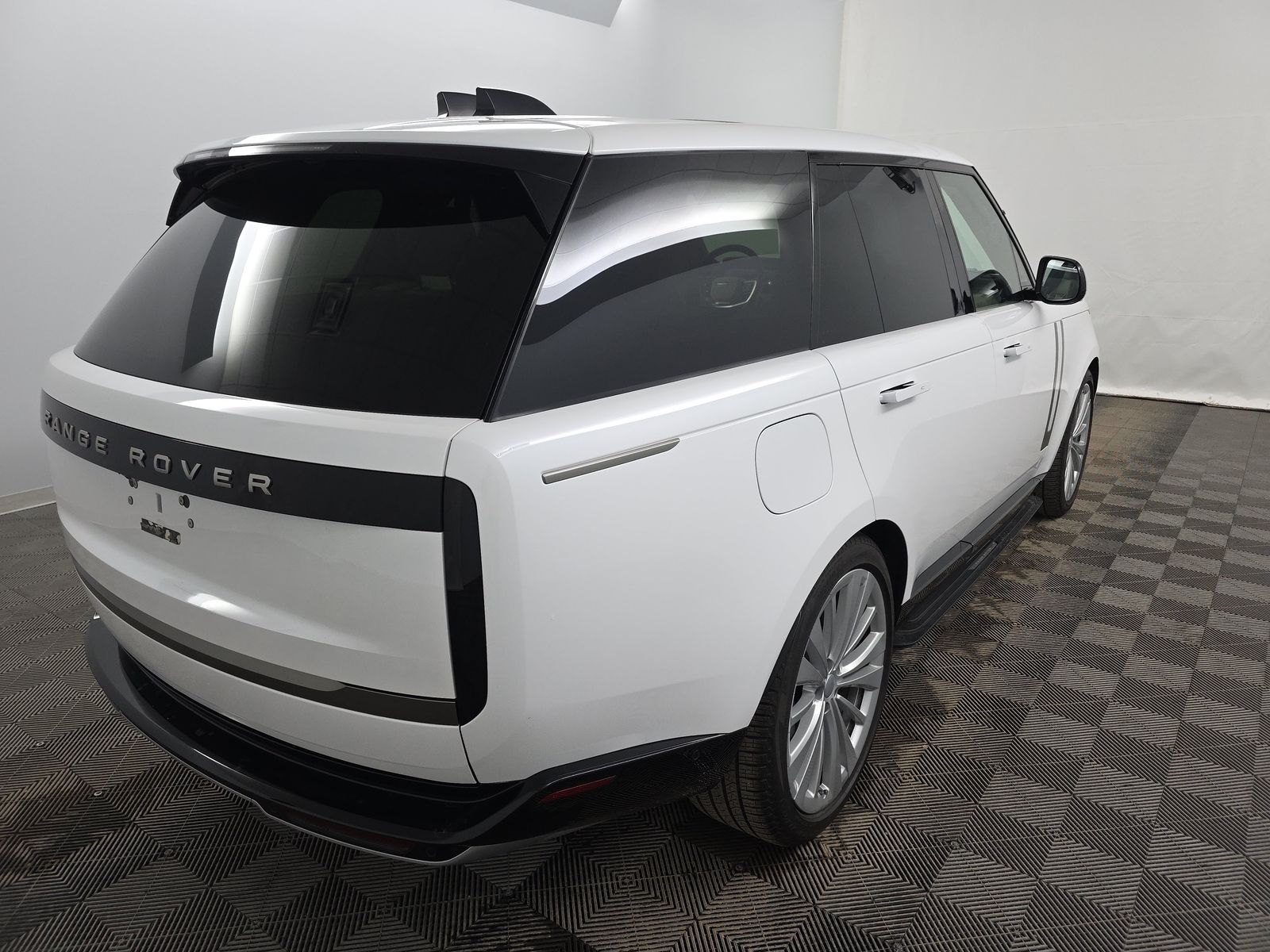 2024 Land Rover Range Rover SE AWD