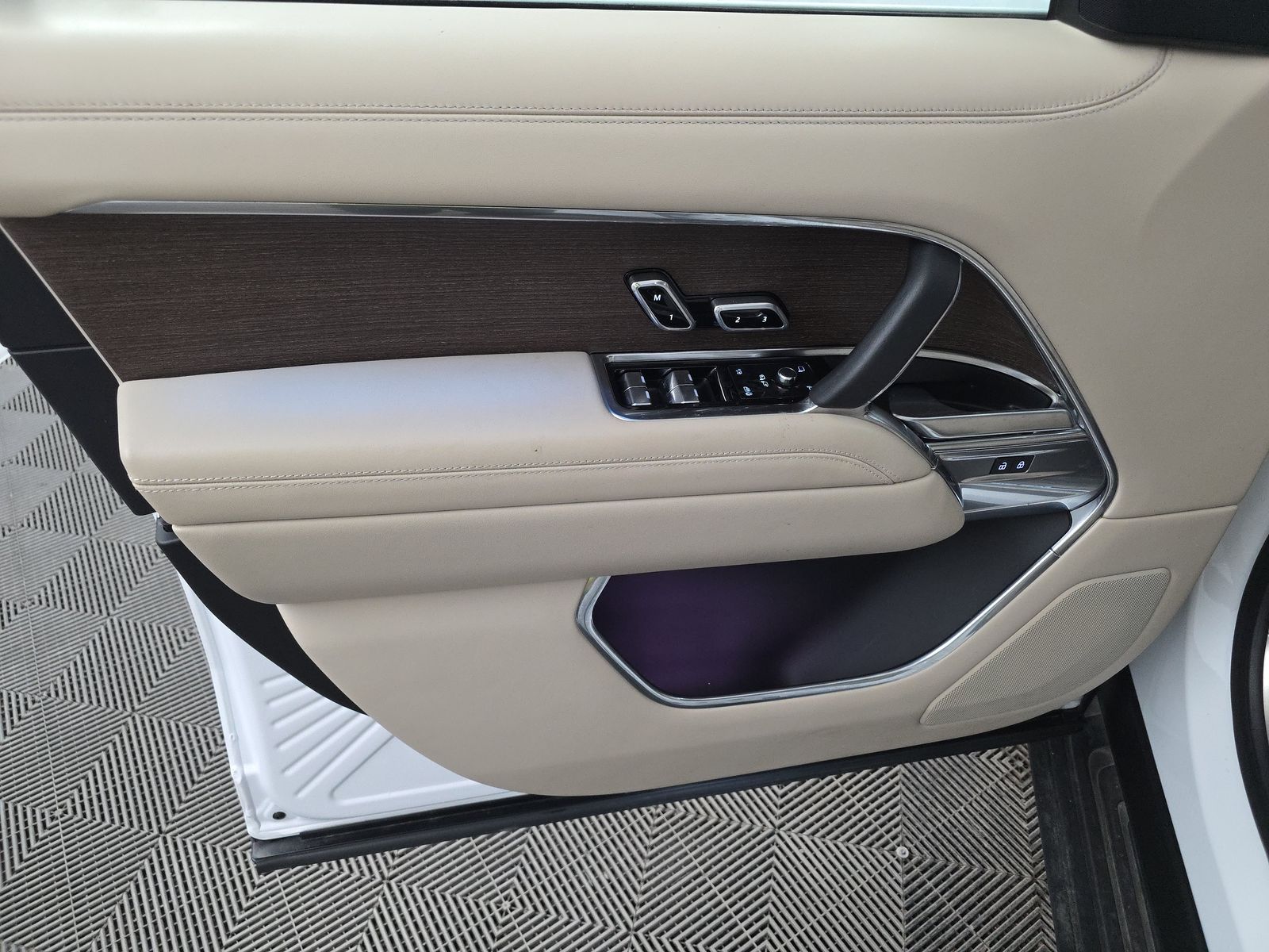 2024 Land Rover Range Rover SE AWD