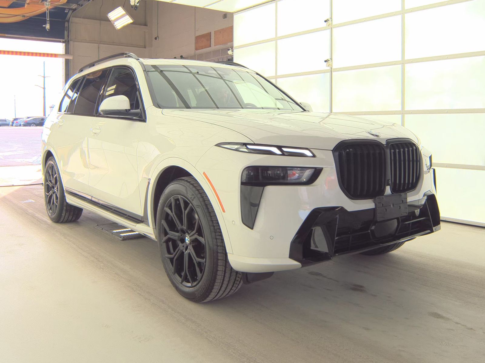 2023 BMW X7 xDrive40i AWD