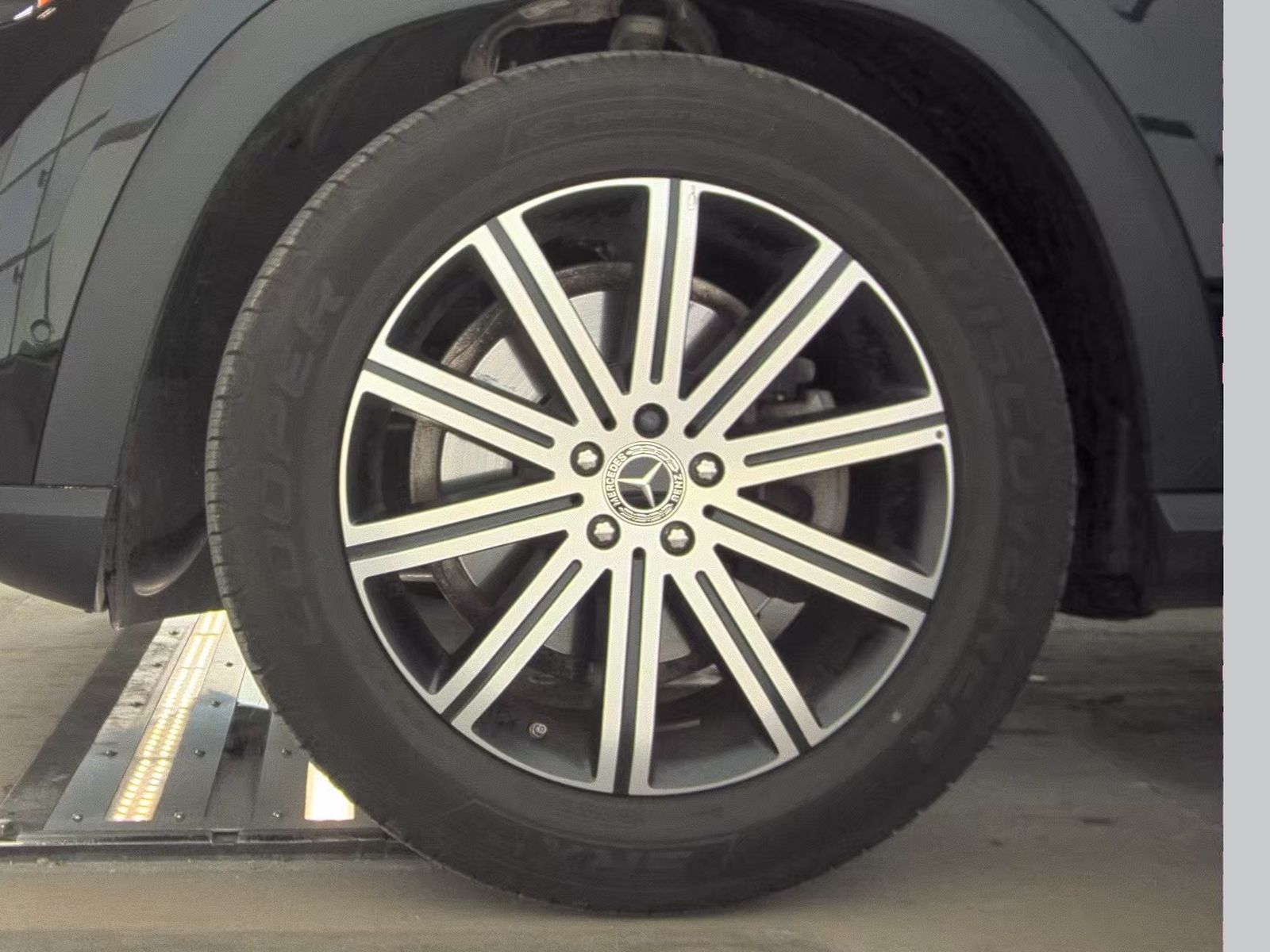 MERCEDES-BENZ GLE-CLASS - 10