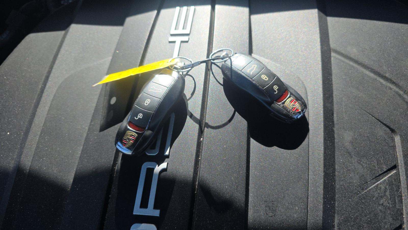 2018 Porsche Macan Base AWD