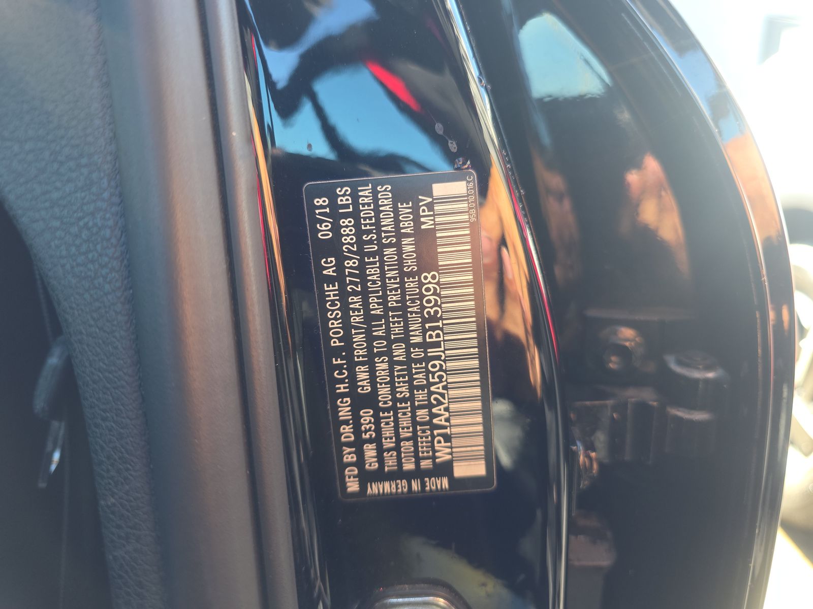 2018 Porsche Macan Base AWD