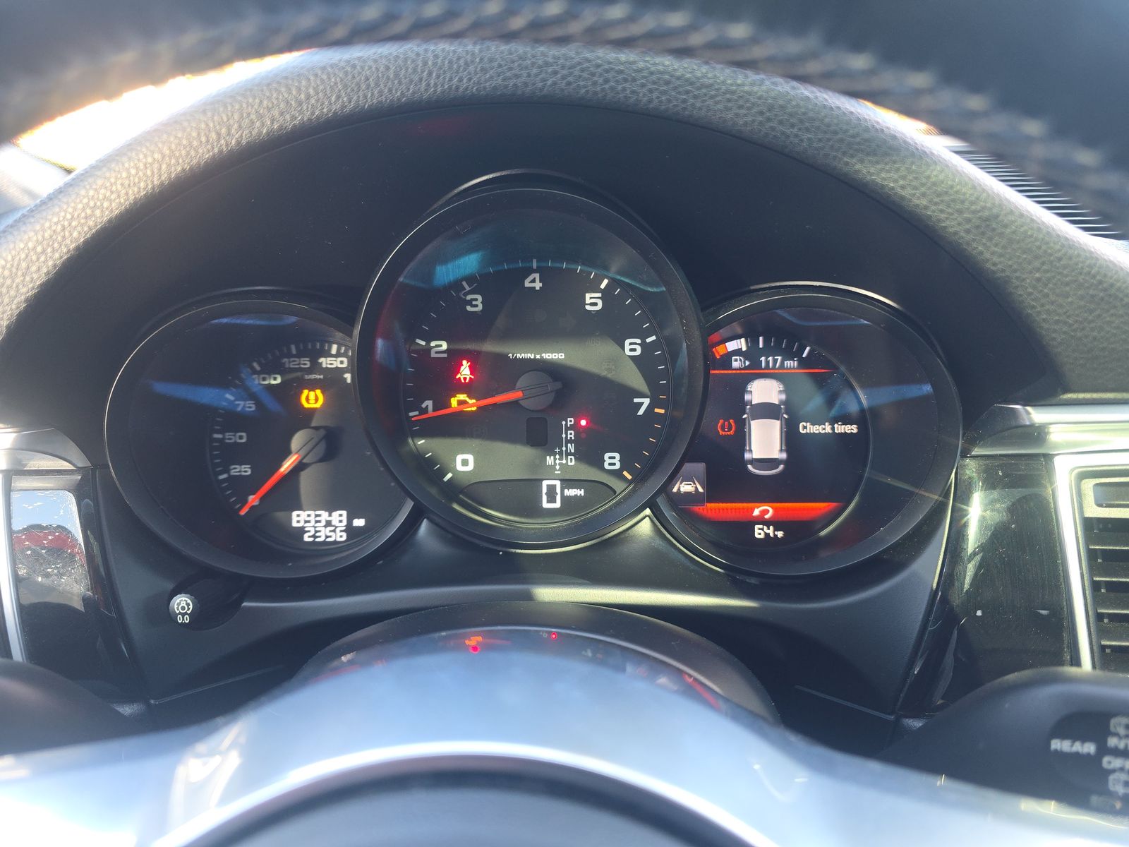 2018 Porsche Macan Base AWD