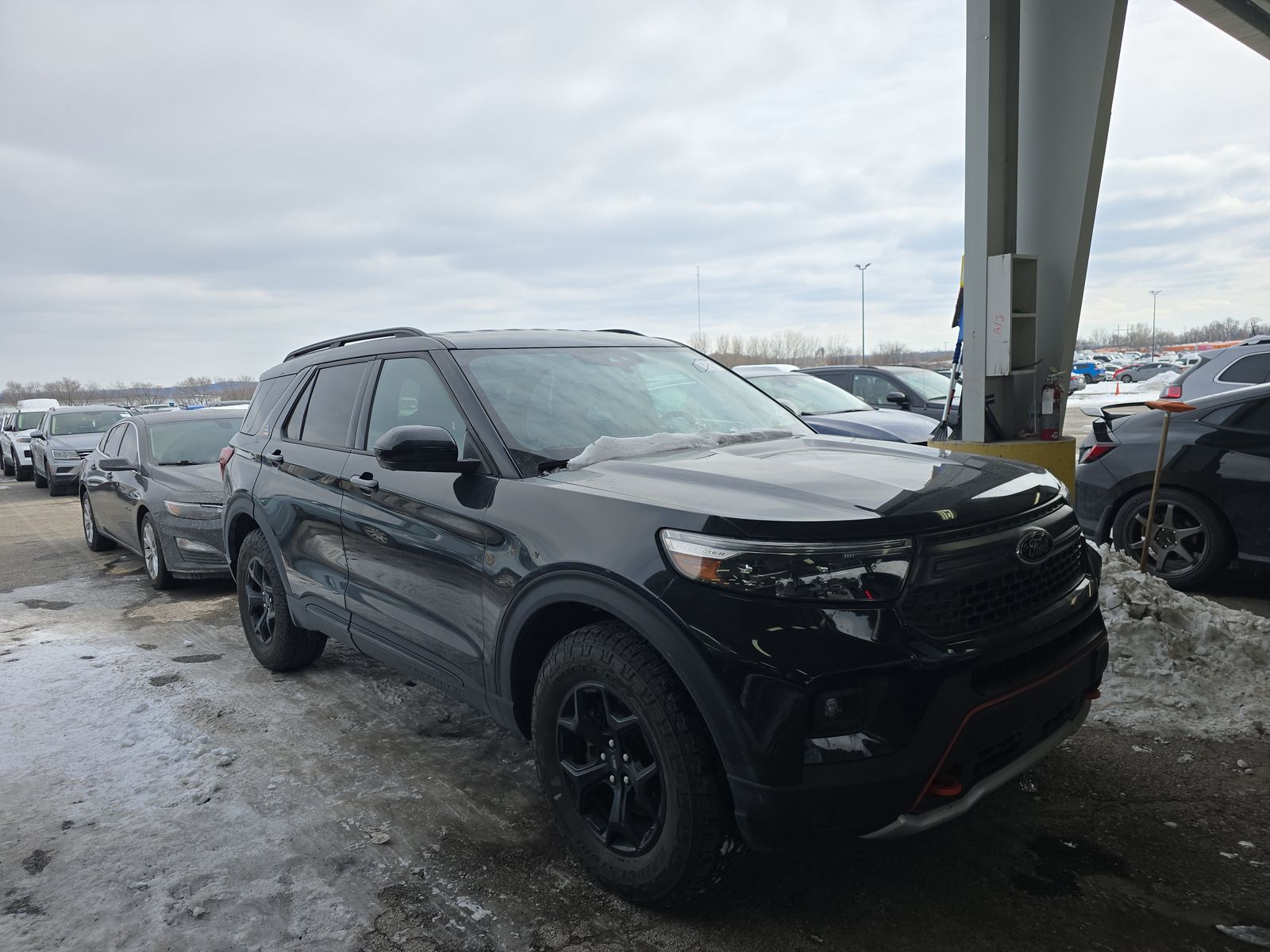 FORD EXPLORER - 4