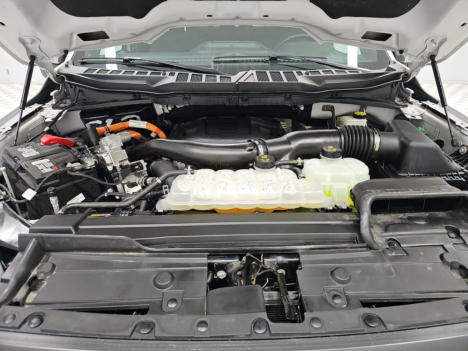 2023 Ford F-150 Hybrid XLT AWD