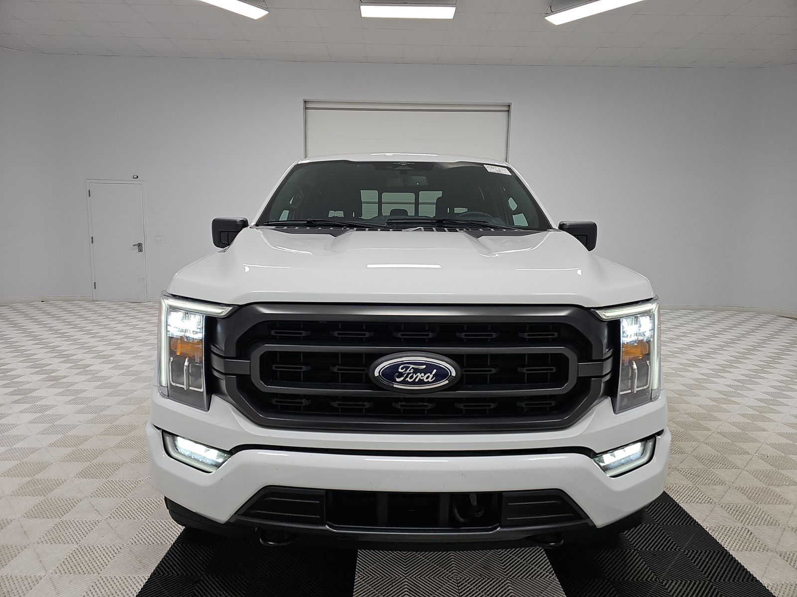 2023 Ford F-150 Hybrid XLT AWD