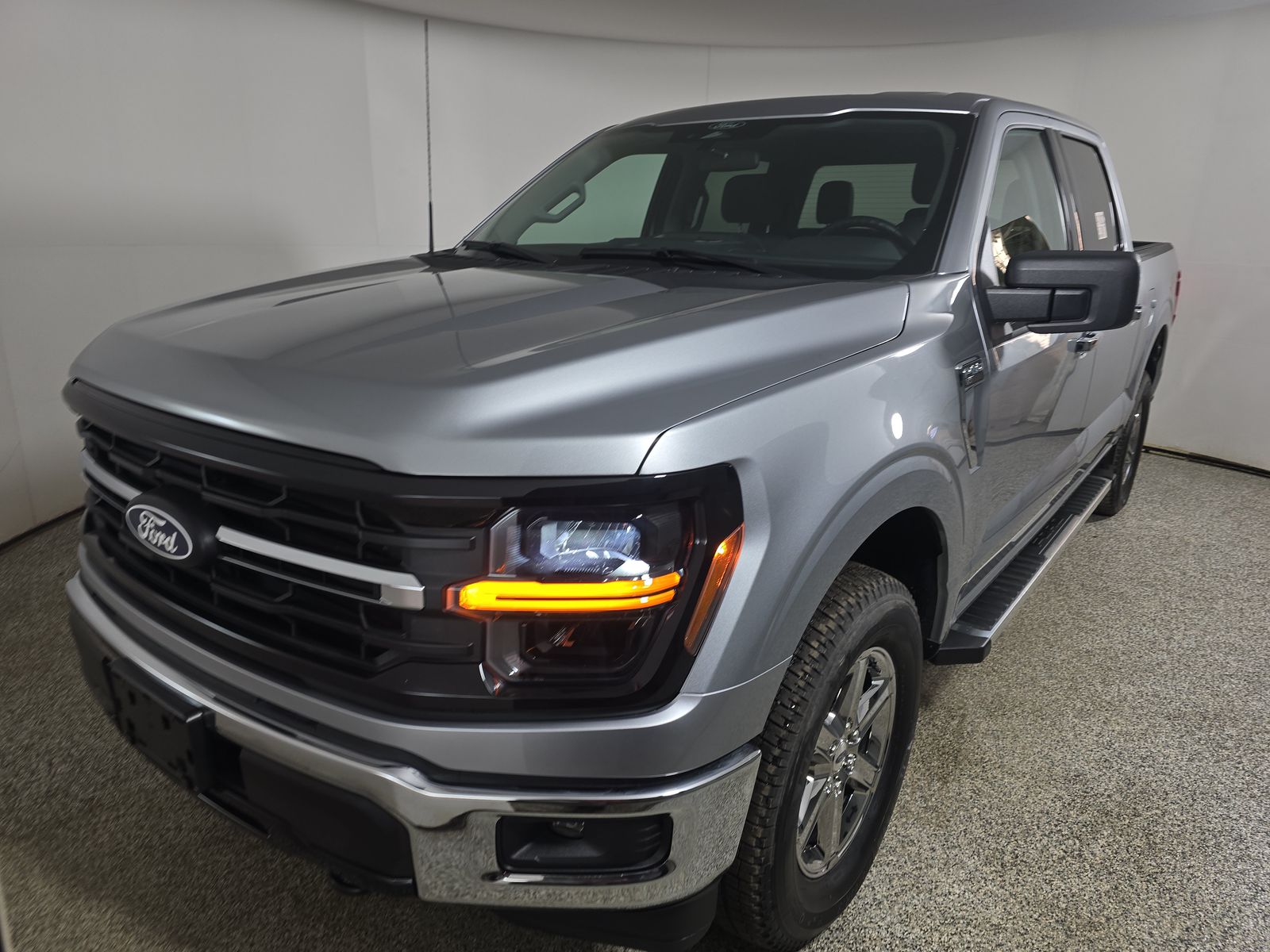 2025 Ford F-150 XLT AWD