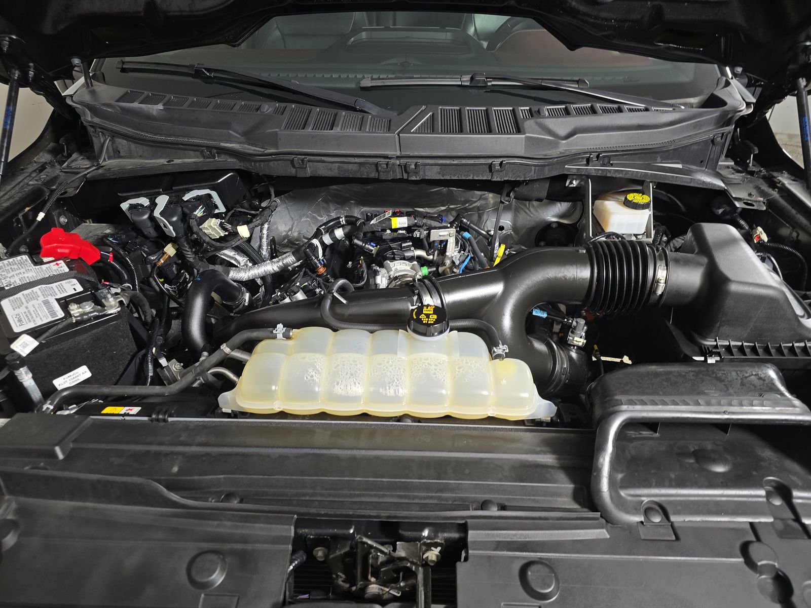 2023 Ford F-150 Lariat AWD