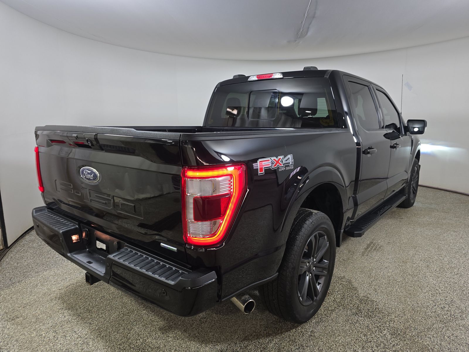 2023 Ford F-150 Lariat AWD