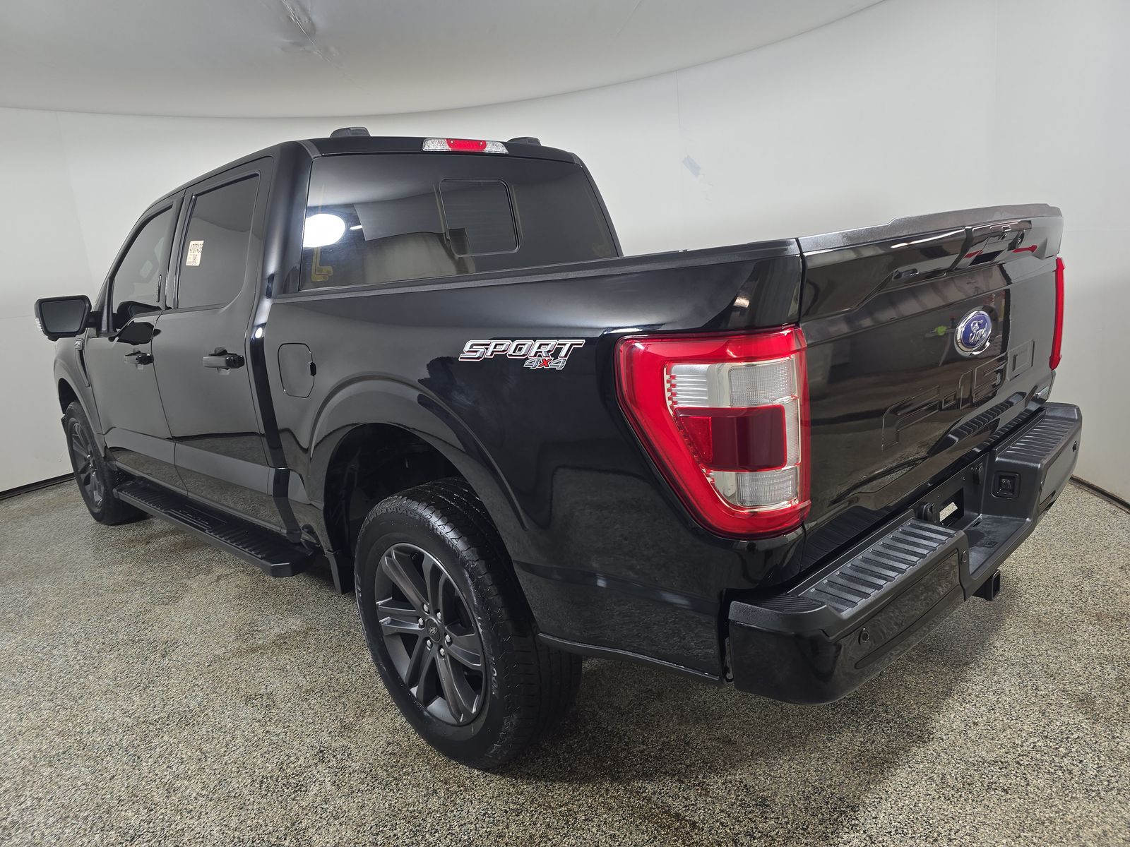 2023 Ford F-150 Lariat AWD