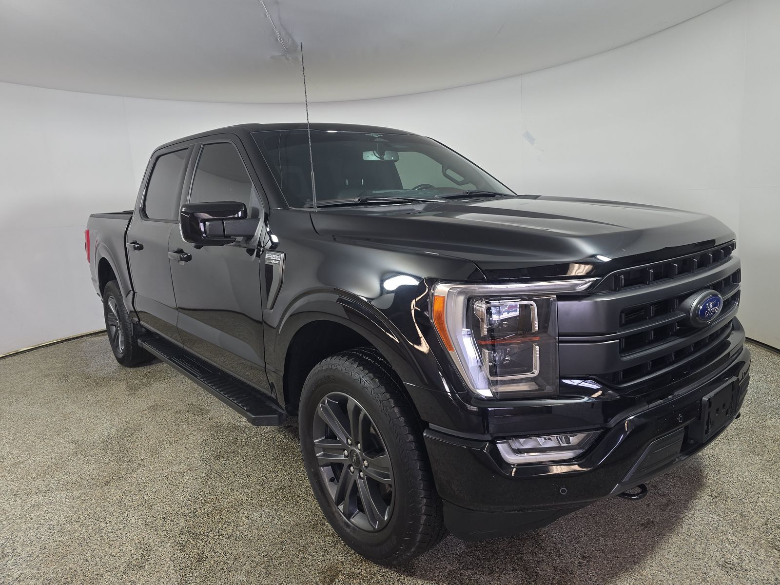 2023 Ford F-150 Lariat AWD