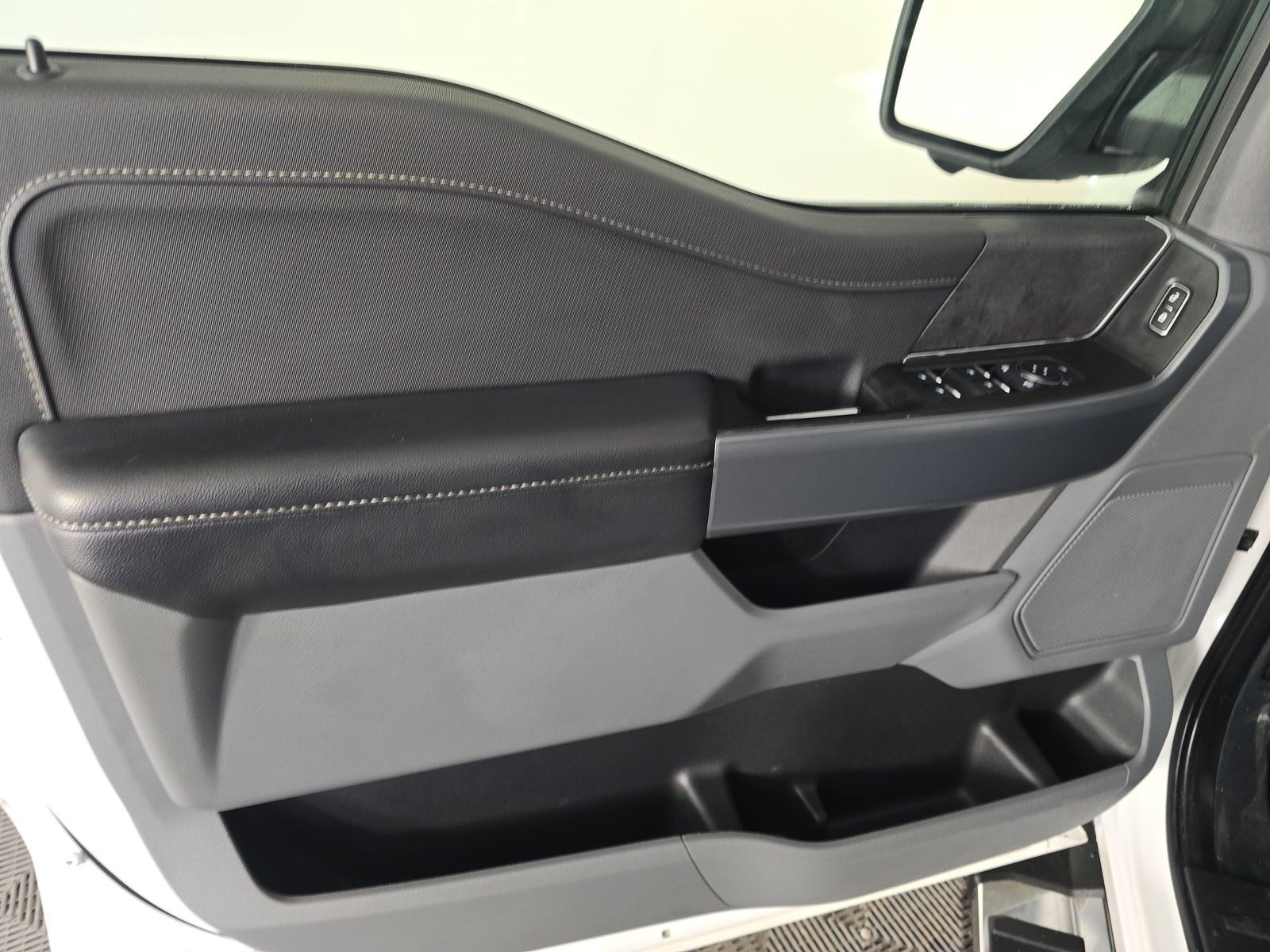 2024 Ford F-150 XLT AWD