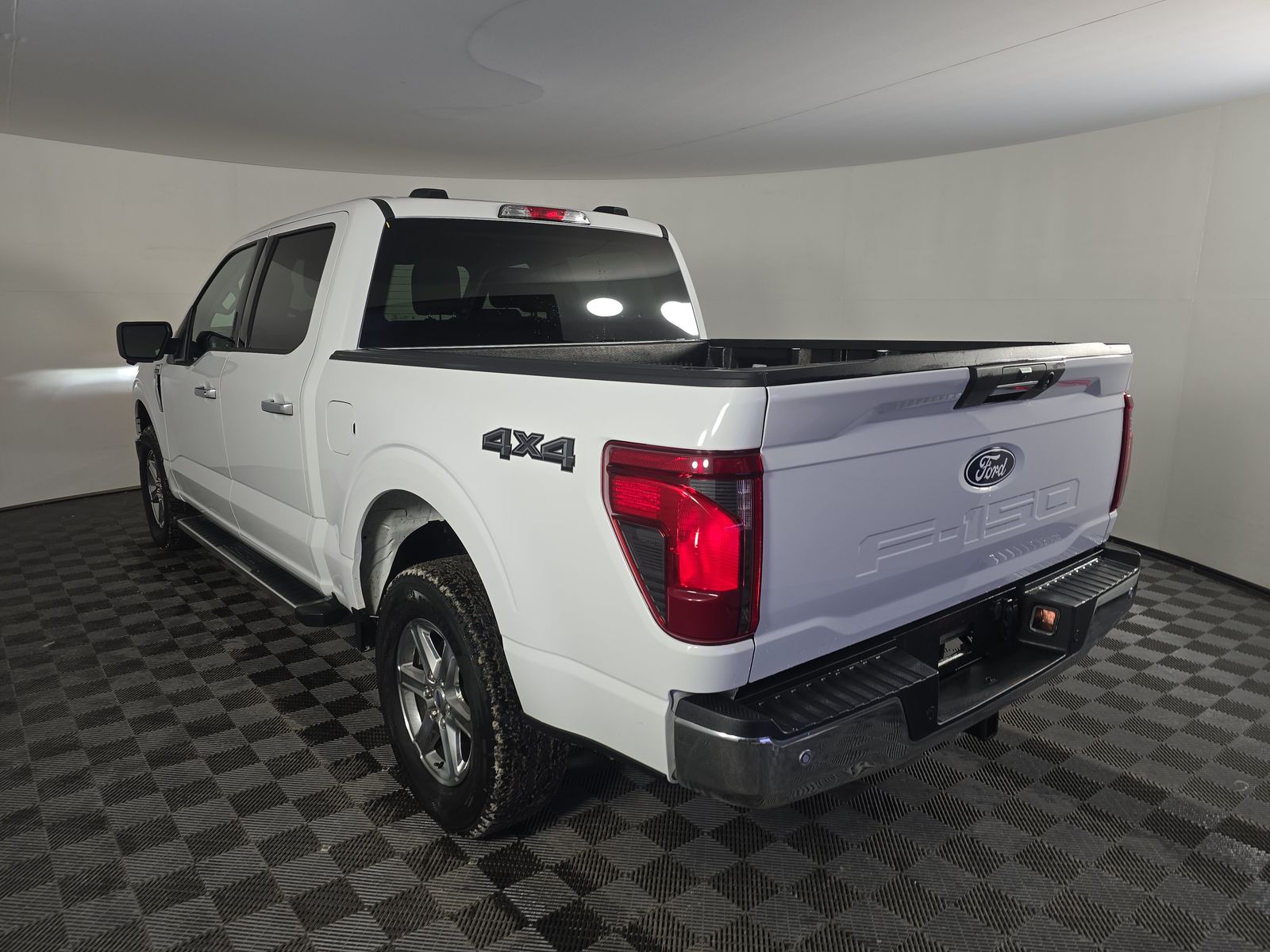 2024 Ford F-150 XLT AWD