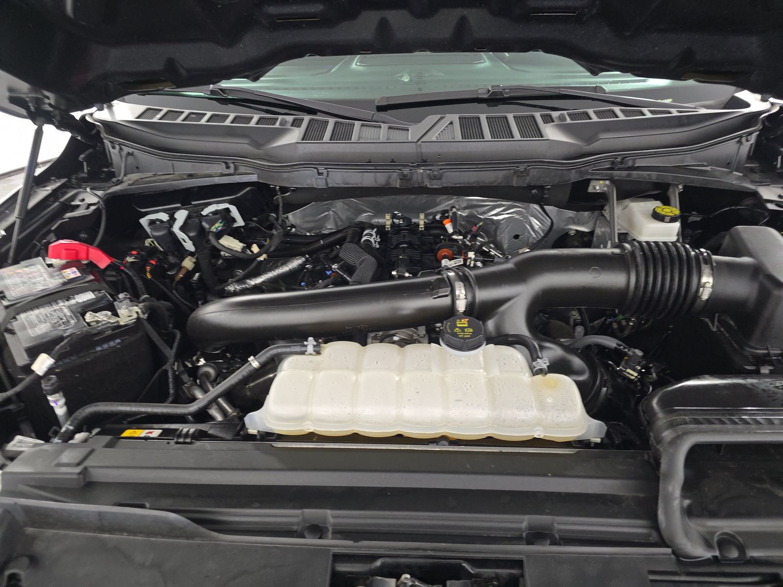 2025 Ford F-150 XLT AWD