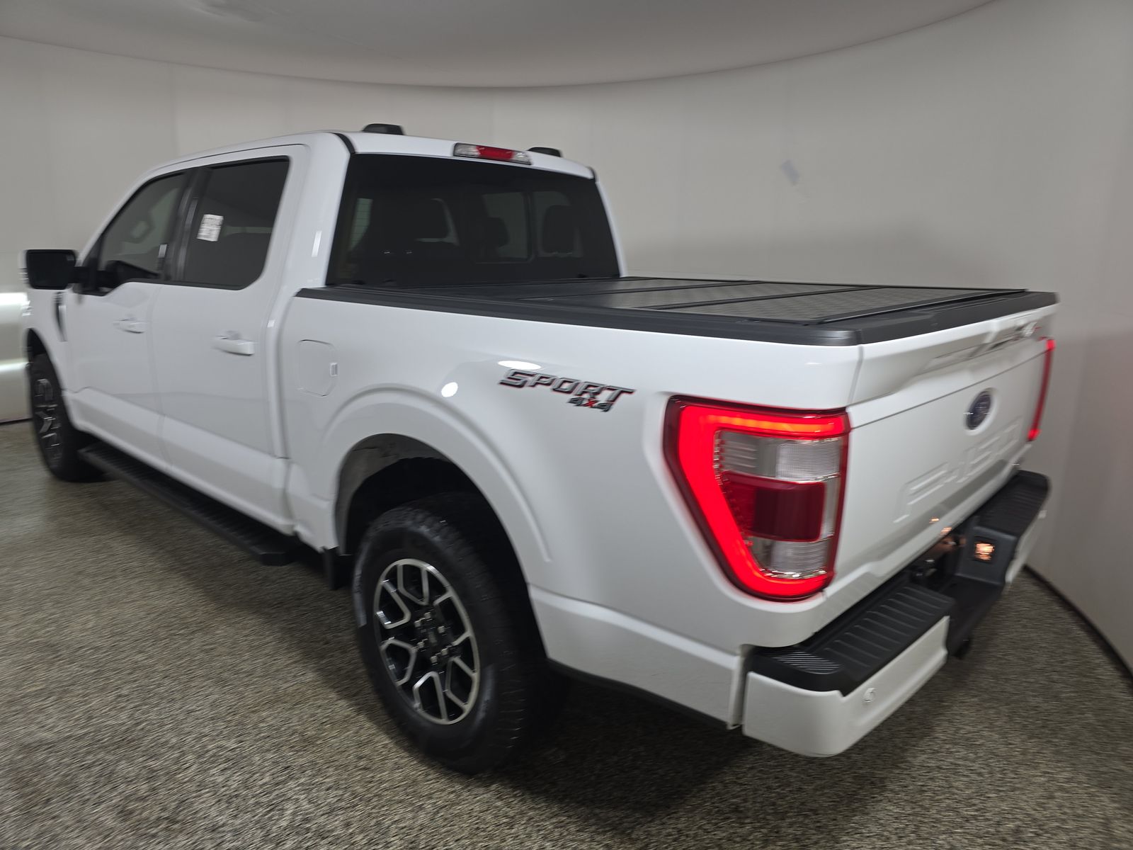2023 Ford F-150 Lariat AWD