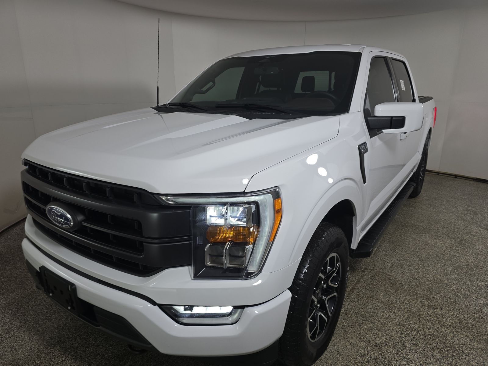 2023 Ford F-150 Lariat AWD