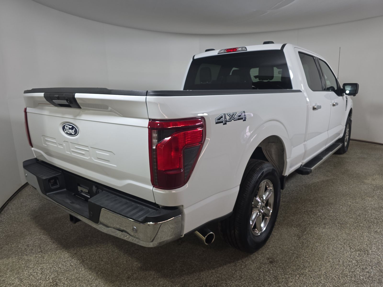 2024 Ford F-150 XLT AWD