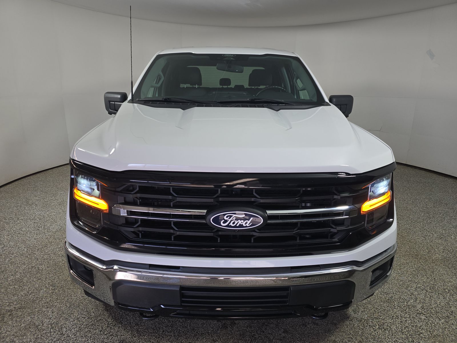 2024 Ford F-150 XLT AWD