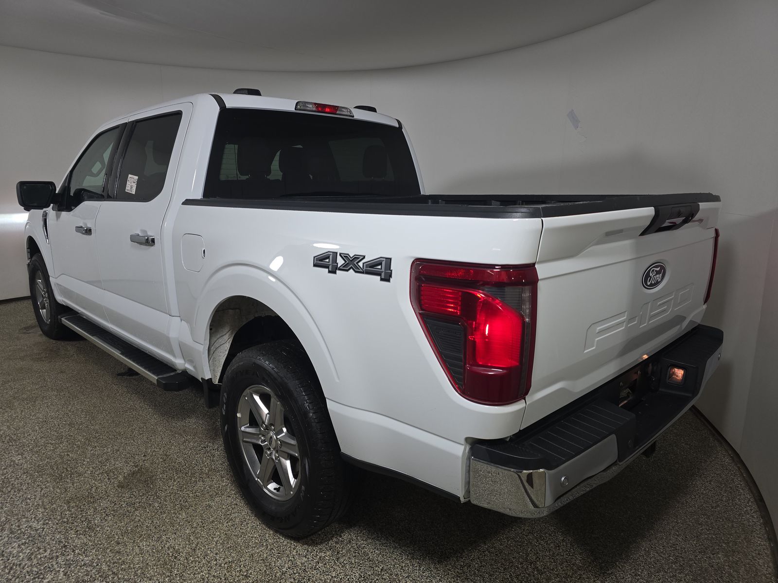 2024 Ford F-150 XLT AWD