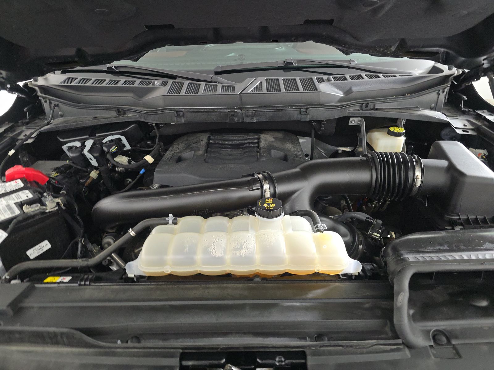 2023 Ford F-150 Lariat AWD