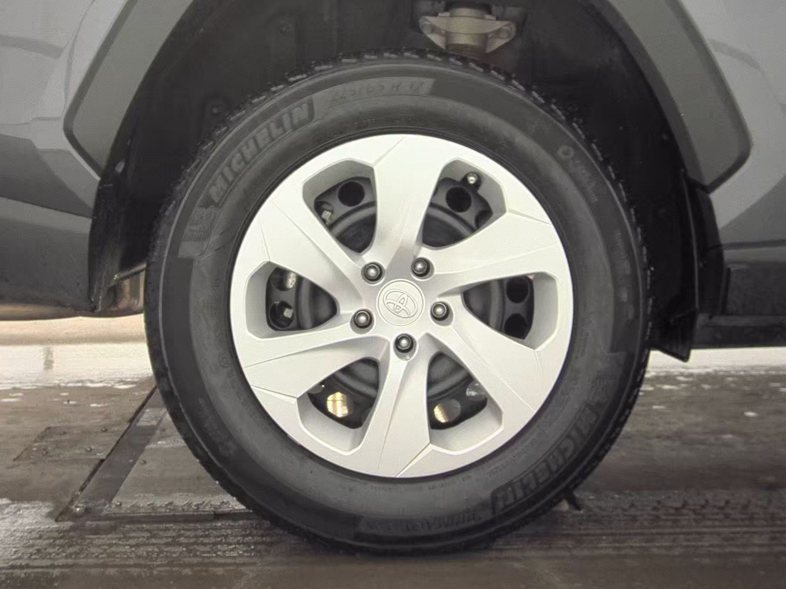 2024 Toyota RAV4 LE AWD