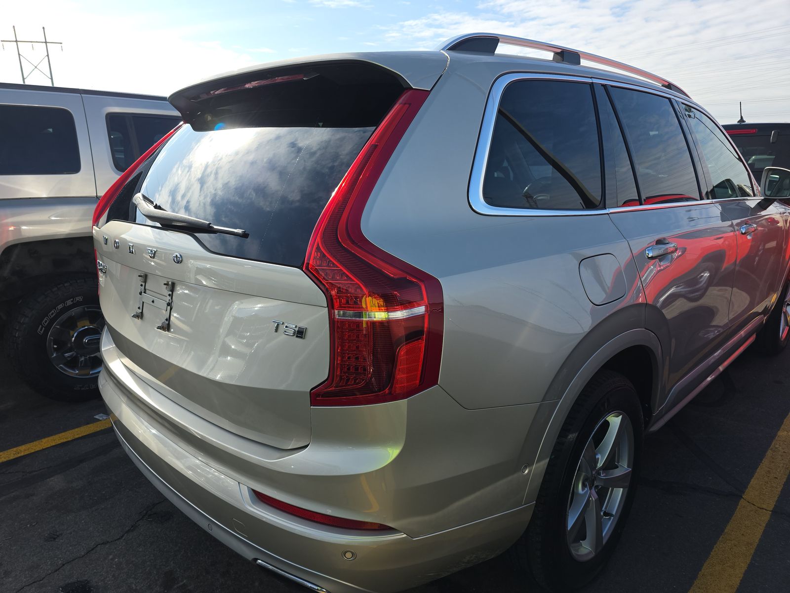 2016 Volvo XC90 T5 Momentum AWD