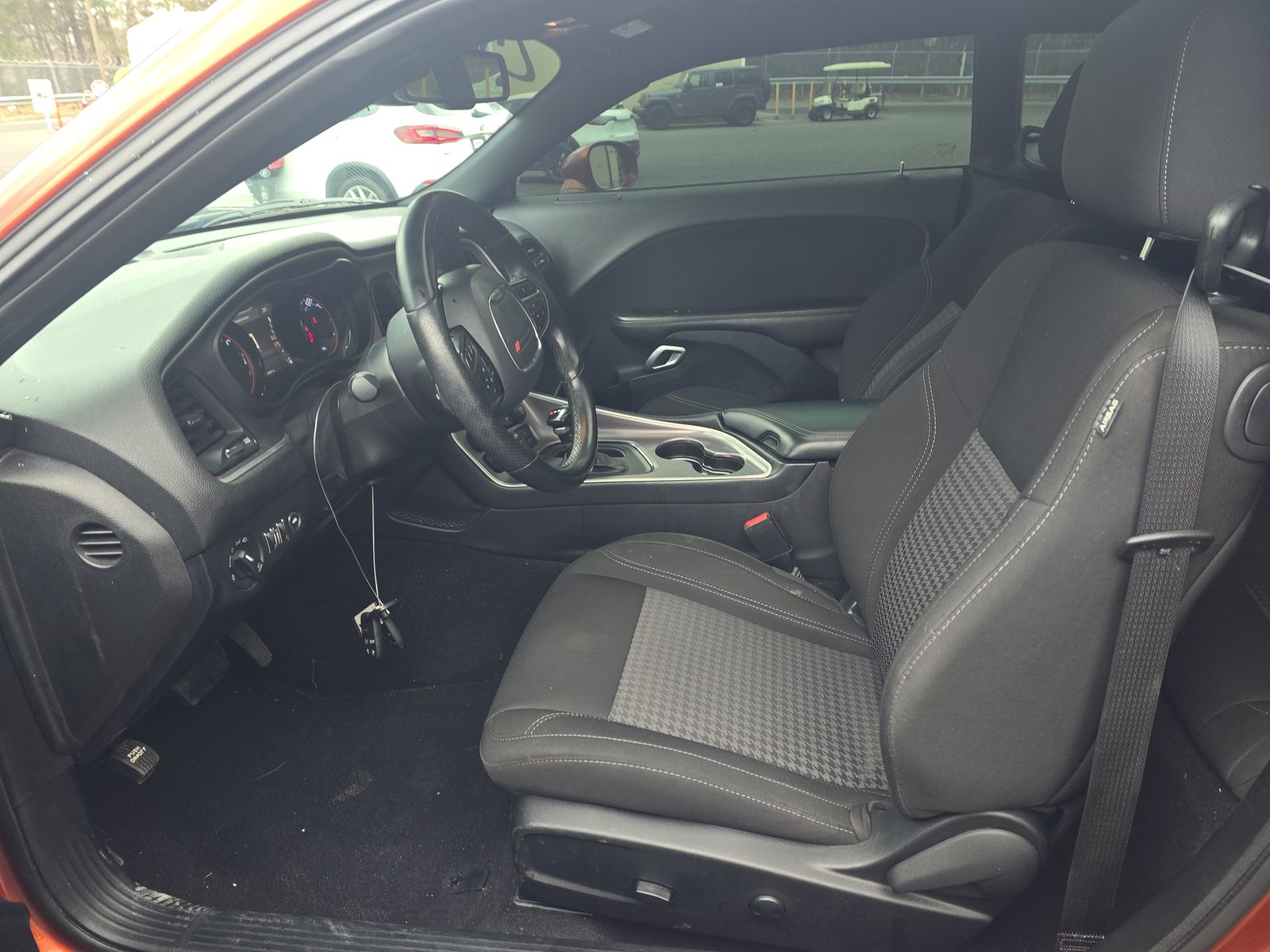 2022 Dodge Challenger SXT RWD