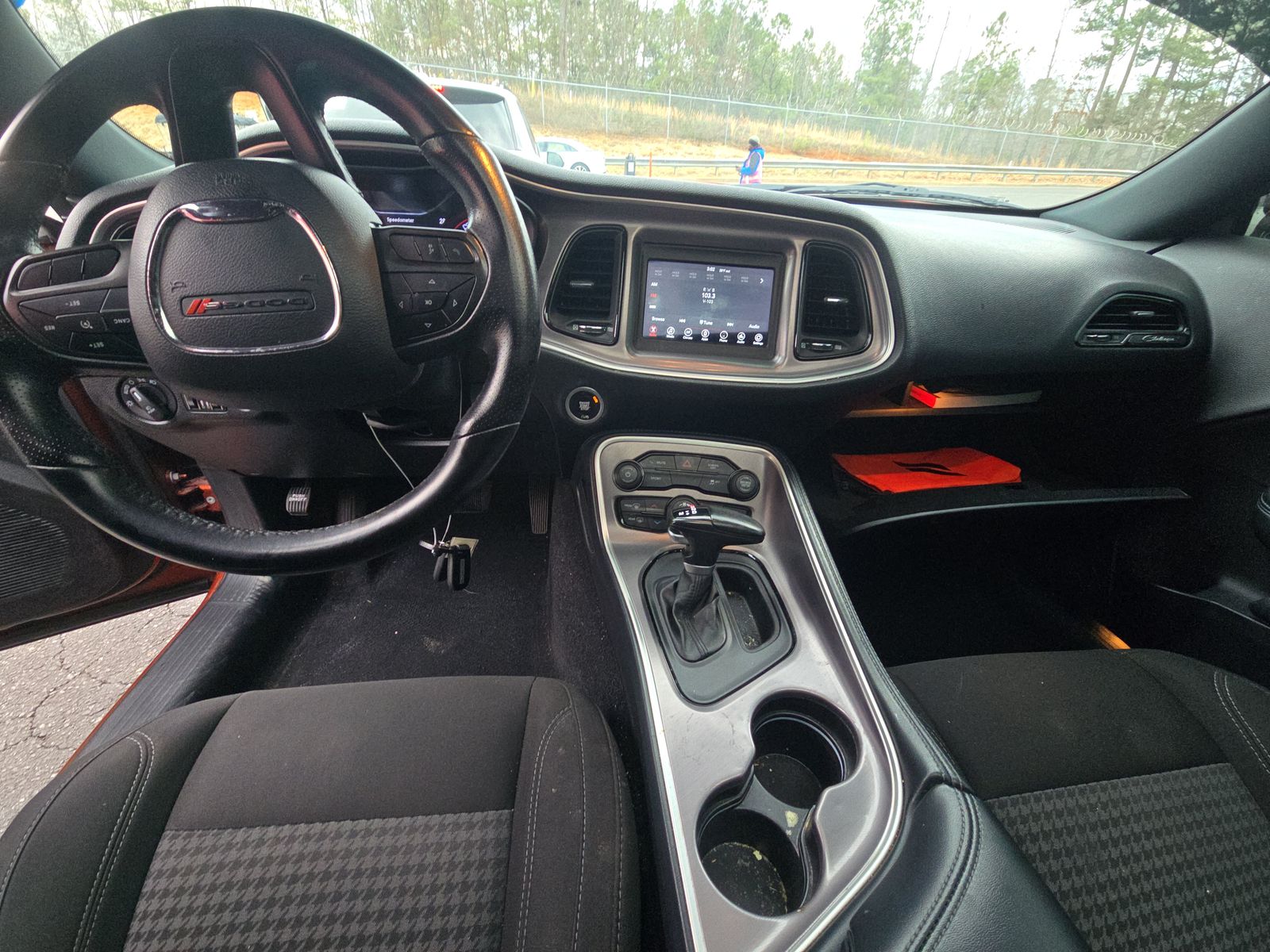 2022 Dodge Challenger SXT RWD