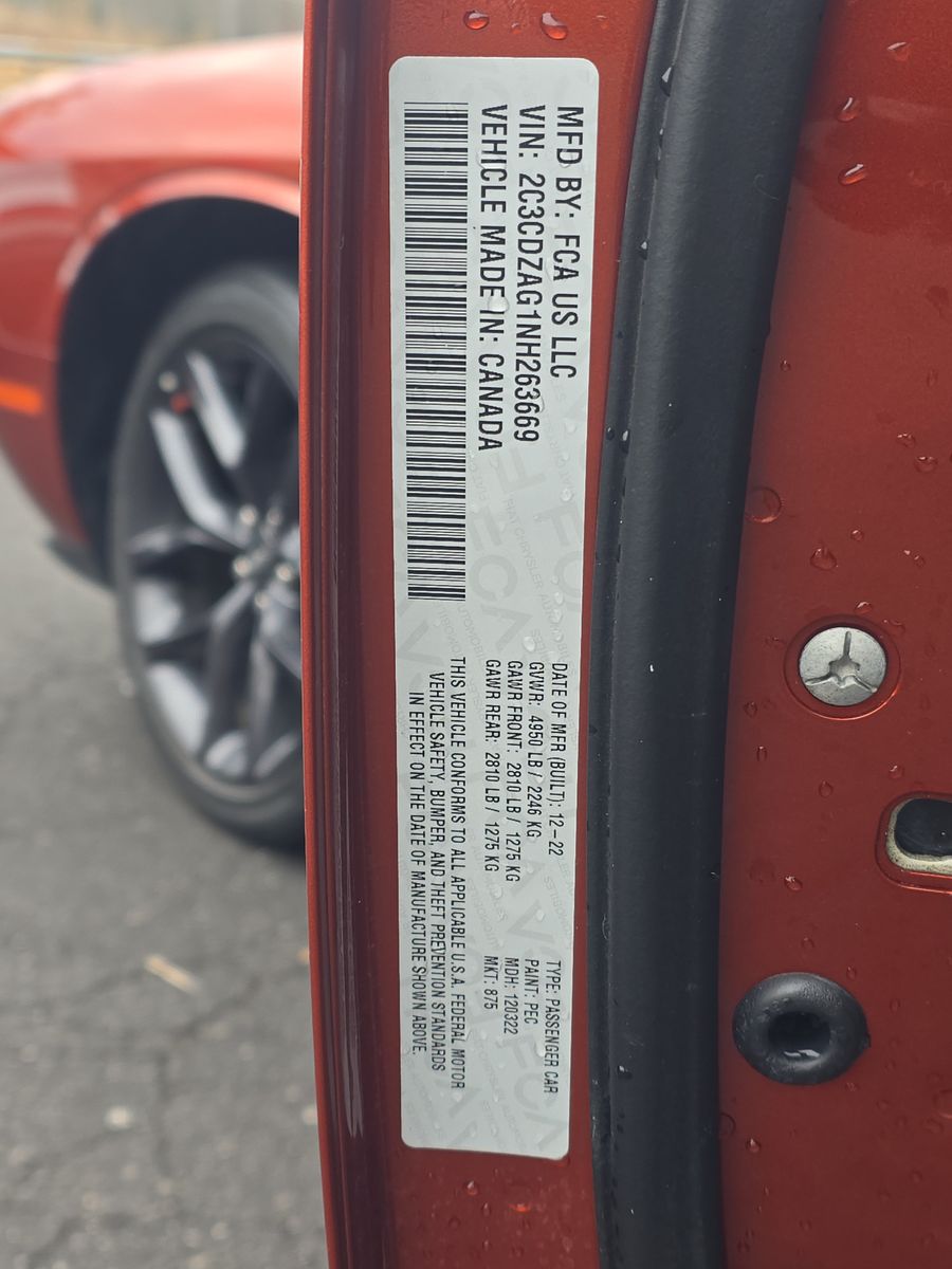 2022 Dodge Challenger SXT RWD