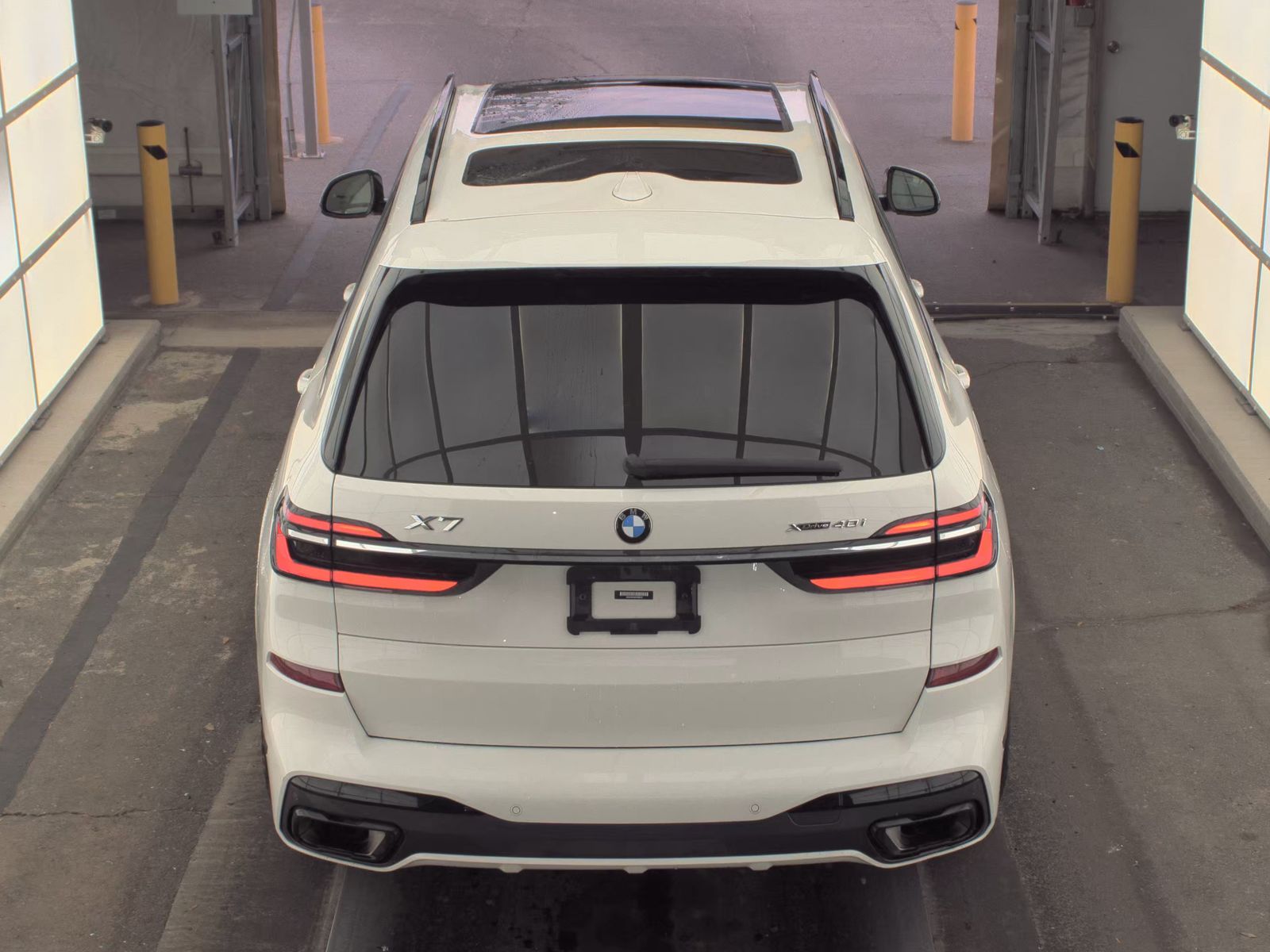 2023 BMW X7 xDrive40i AWD