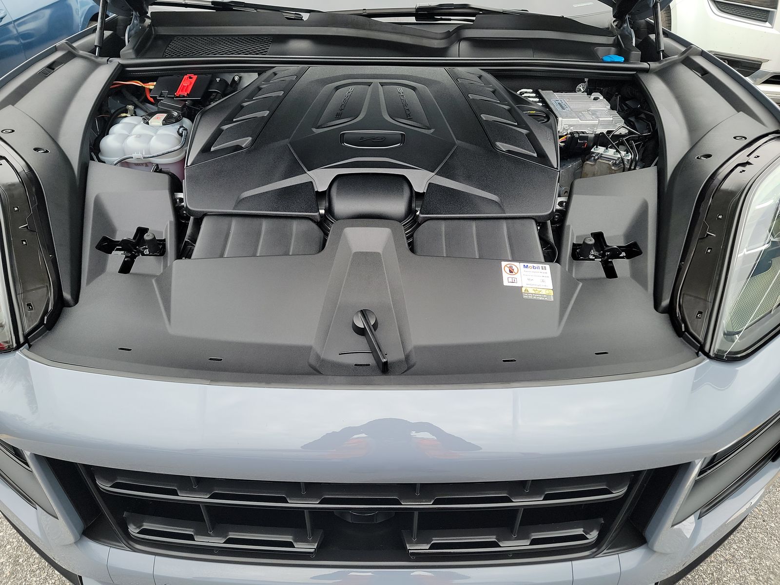 2024 Porsche Cayenne Turbo GT AWD