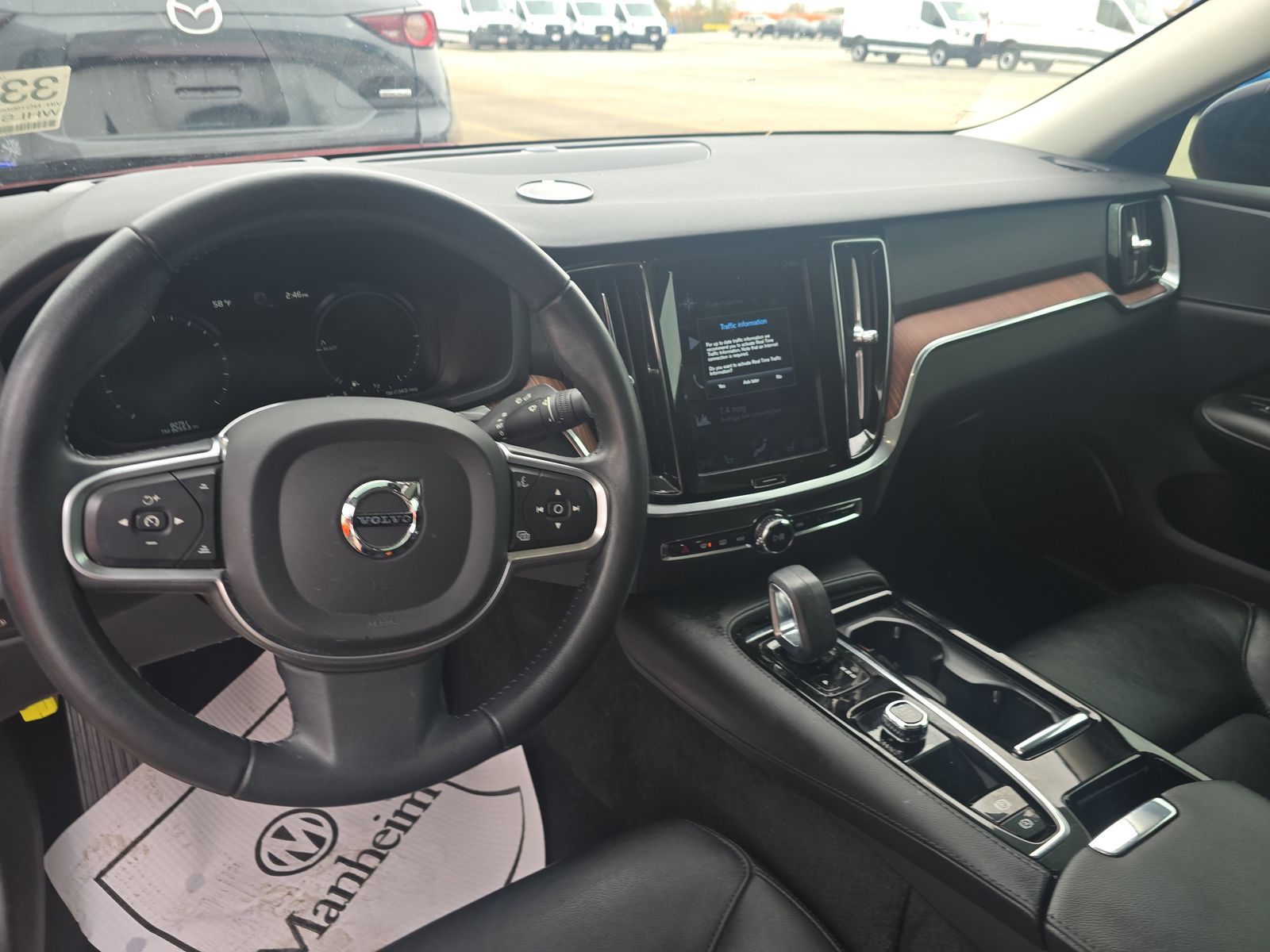 2022 Volvo S60 Recharge T8 R-Design Expression AWD