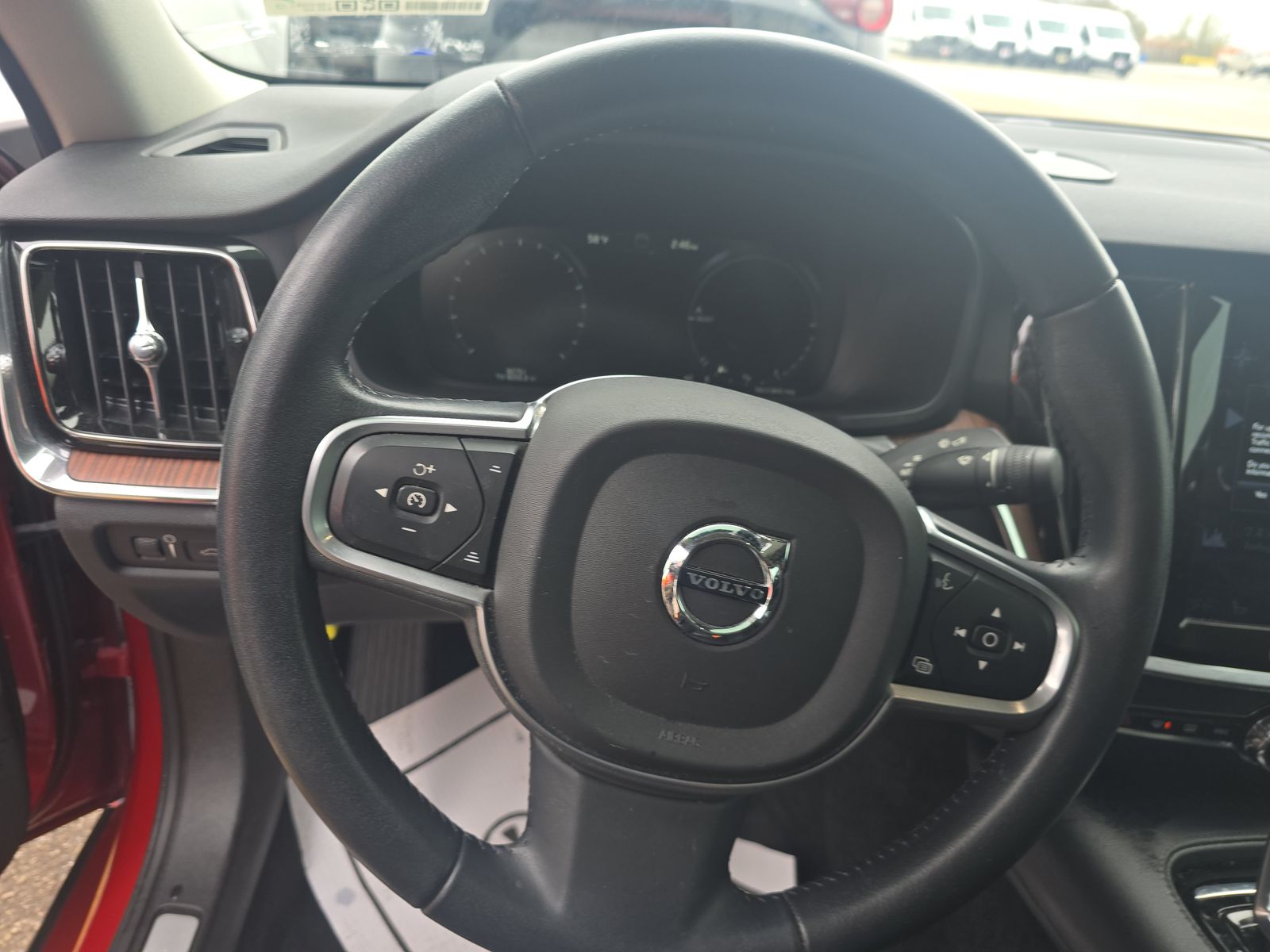 2022 Volvo S60 Recharge T8 R-Design Expression AWD