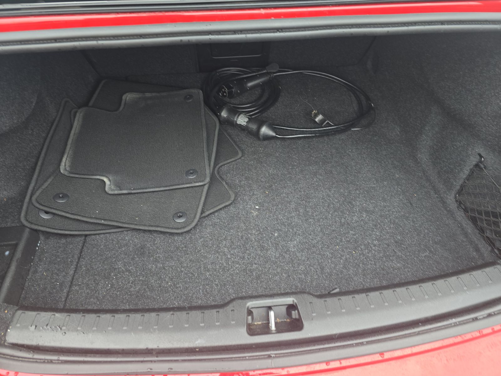 2022 Volvo S60 Recharge T8 R-Design Expression AWD